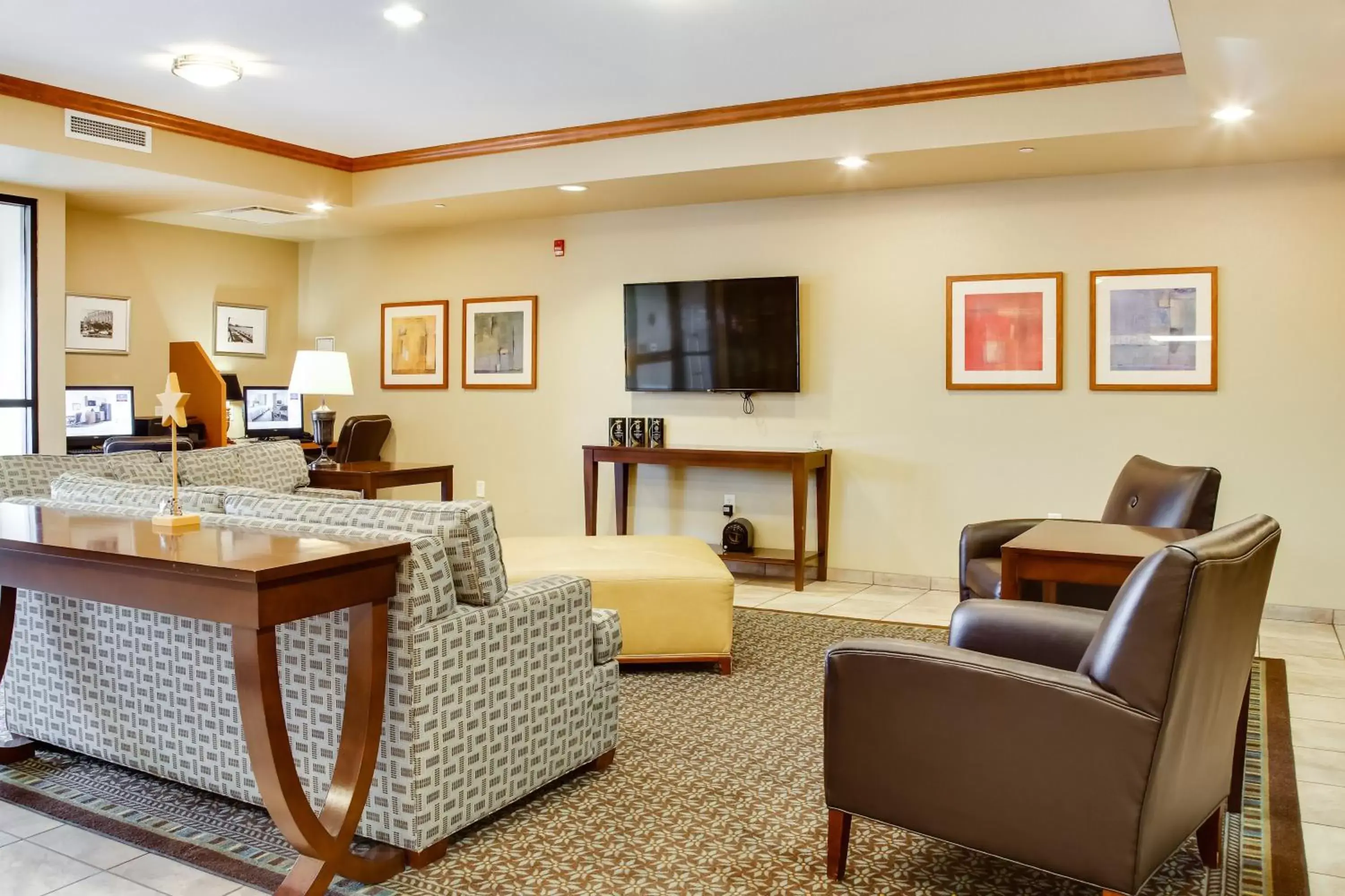 Property building, Seating Area in Candlewood Suites La Crosse, an IHG Hotel