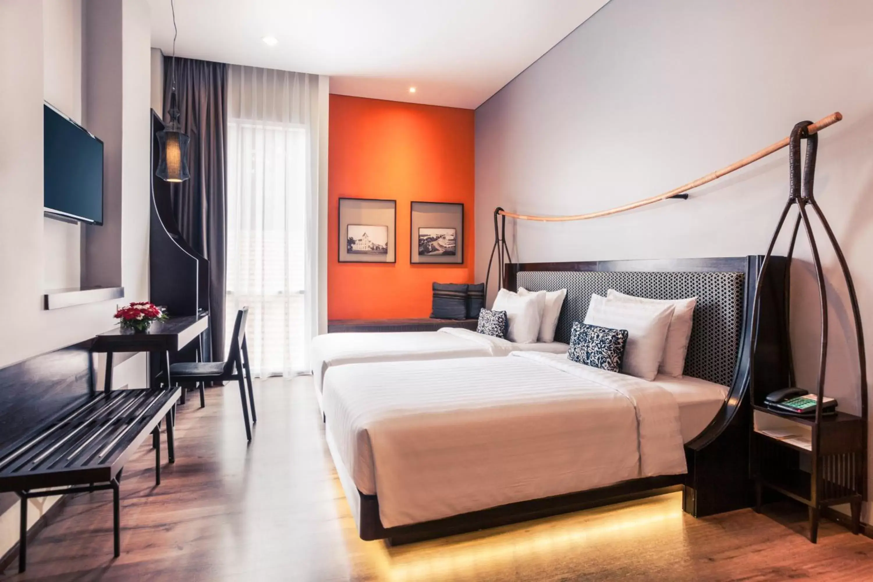 Privilege Luxe Twin Room in Mercure Surabaya Grand Mirama Privilege Luxe Twin Room in Mercure Surabaya Grand Mirama