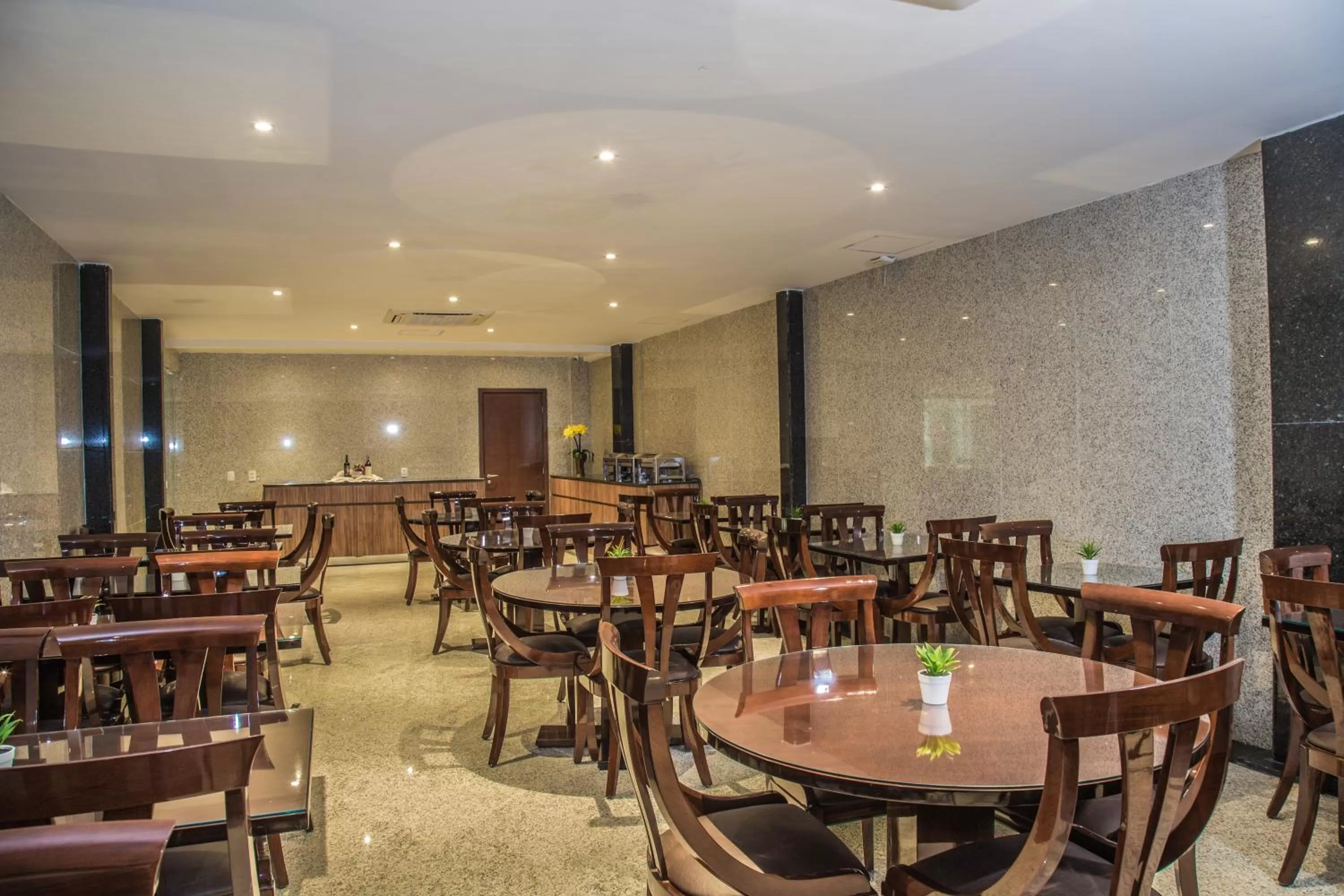 Restaurant/places to eat in Aquidabã Praia Hotel