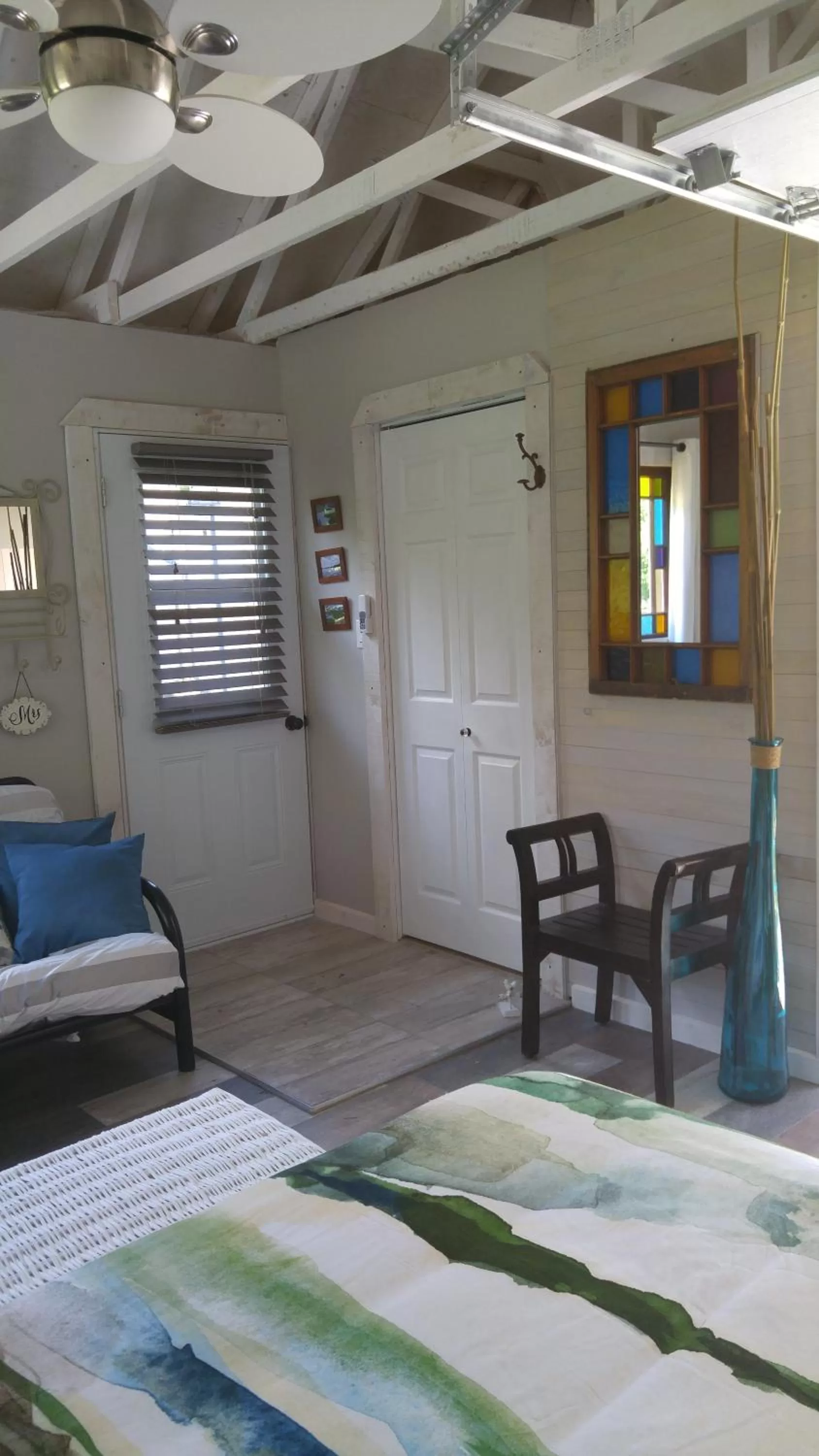Decorative detail, Bed in Domaine de la Baie, Les Suites