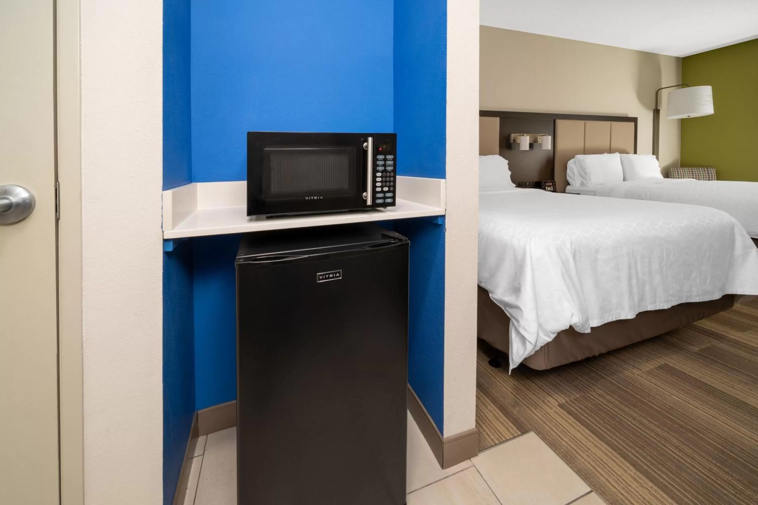 Twin Room - Disability Access/Hearing Accessible in Holiday Inn Express Minden, an IHG Hotel
