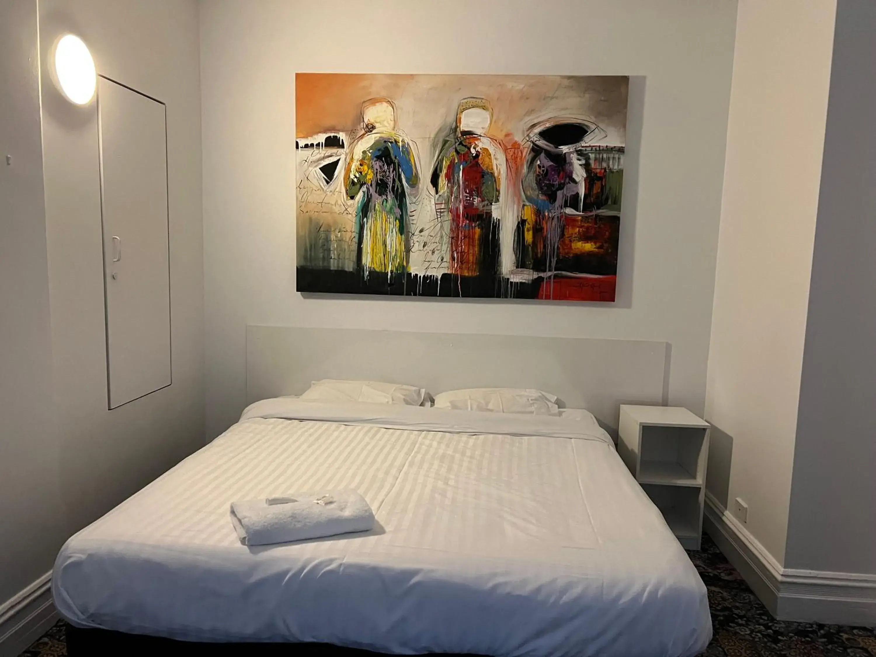 Bed in Akara Perth