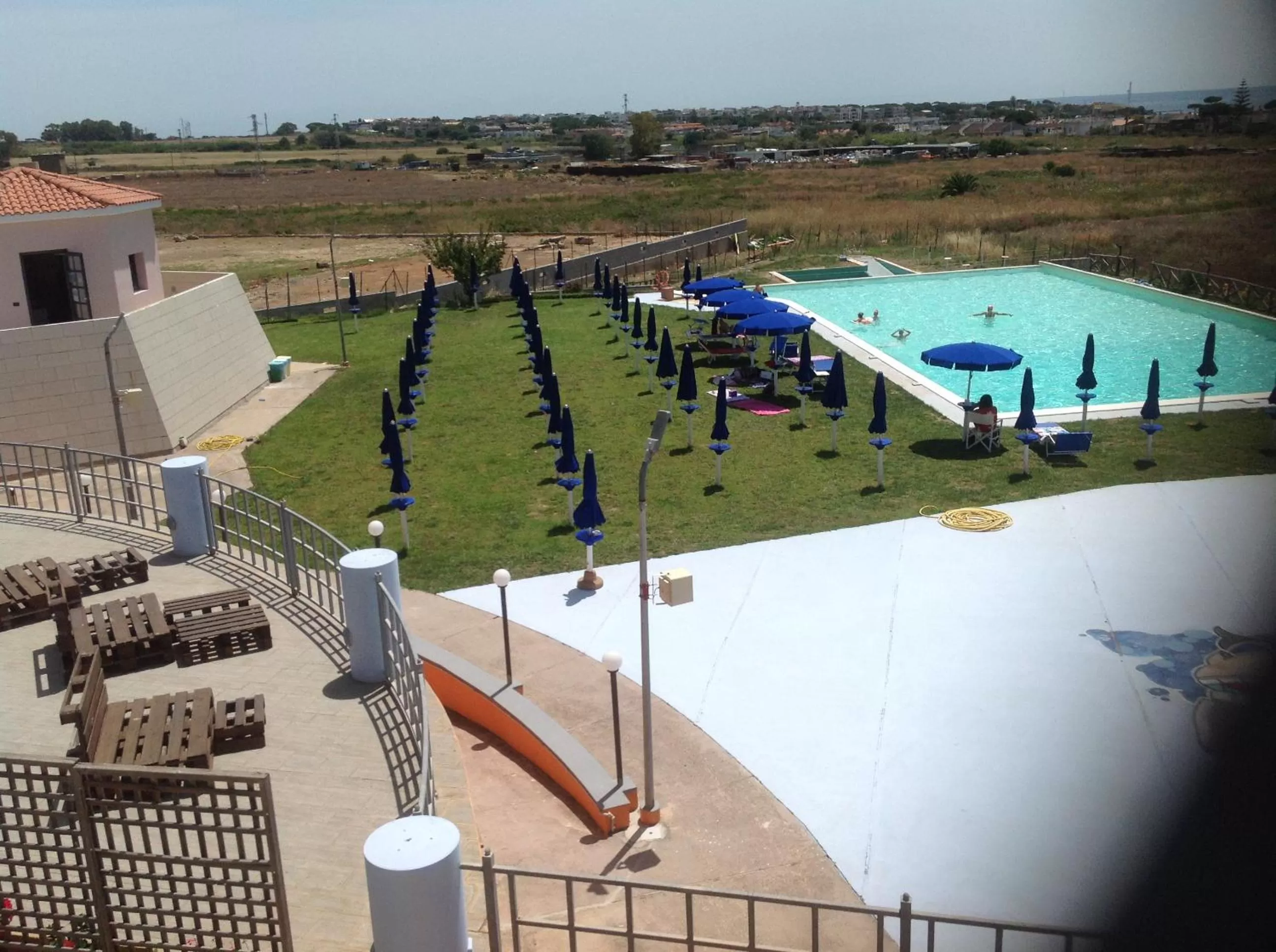 Pool view in Le Torri