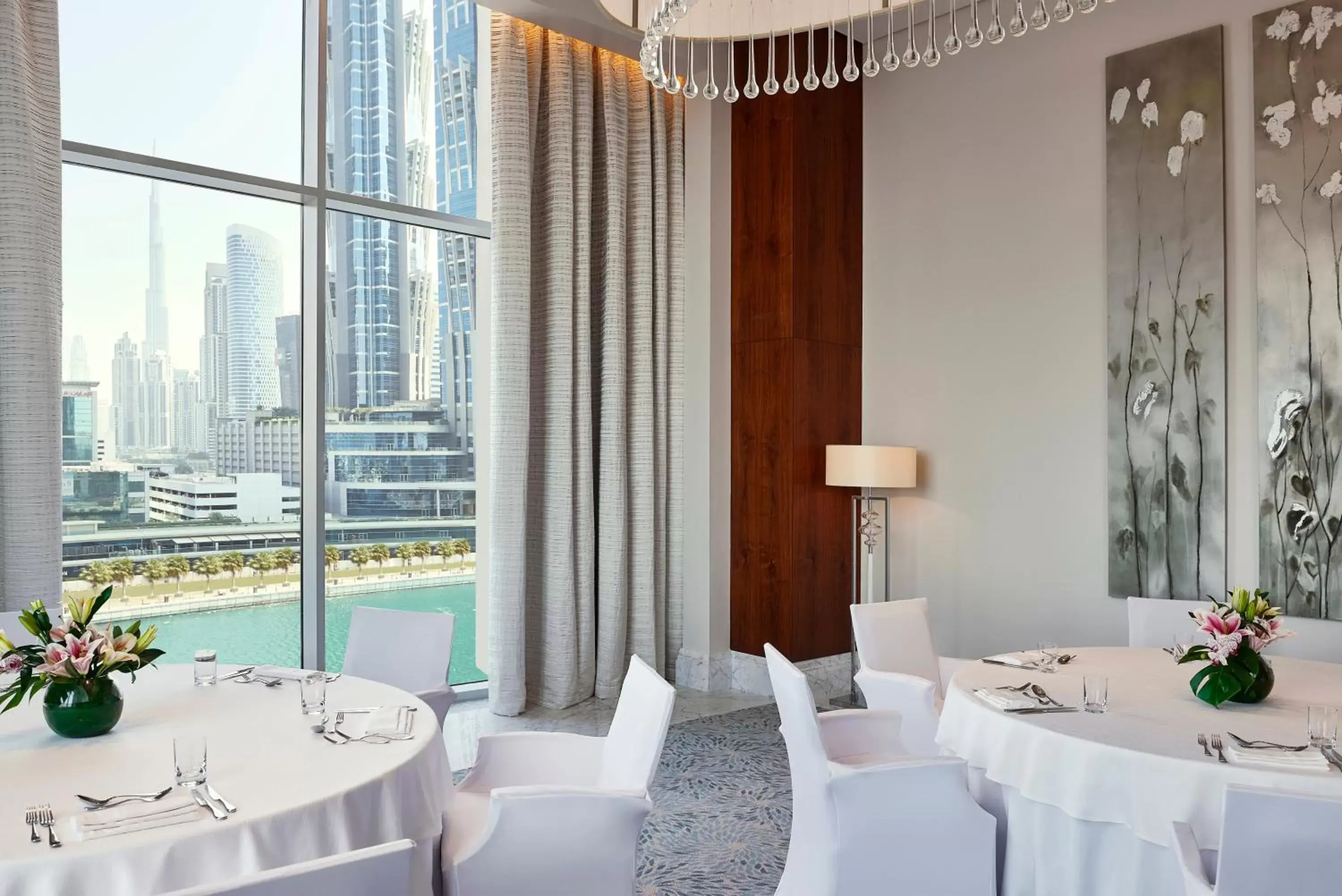 Business facilities, Restaurant/Places to Eat in Hilton Dubai Al Habtoor City