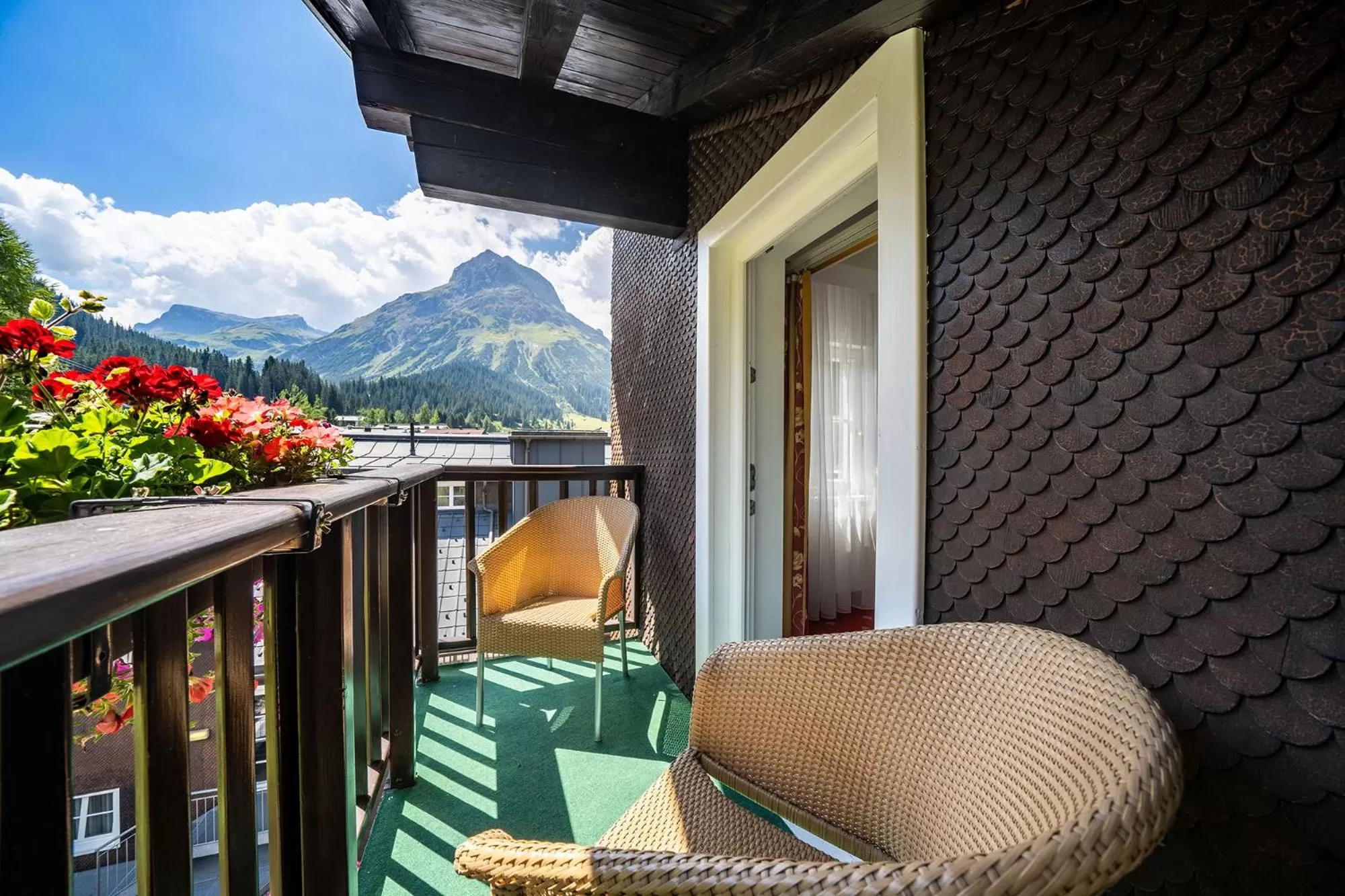 View (from property/room) in Hotel Tannbergerhof im Zentrum von Lech