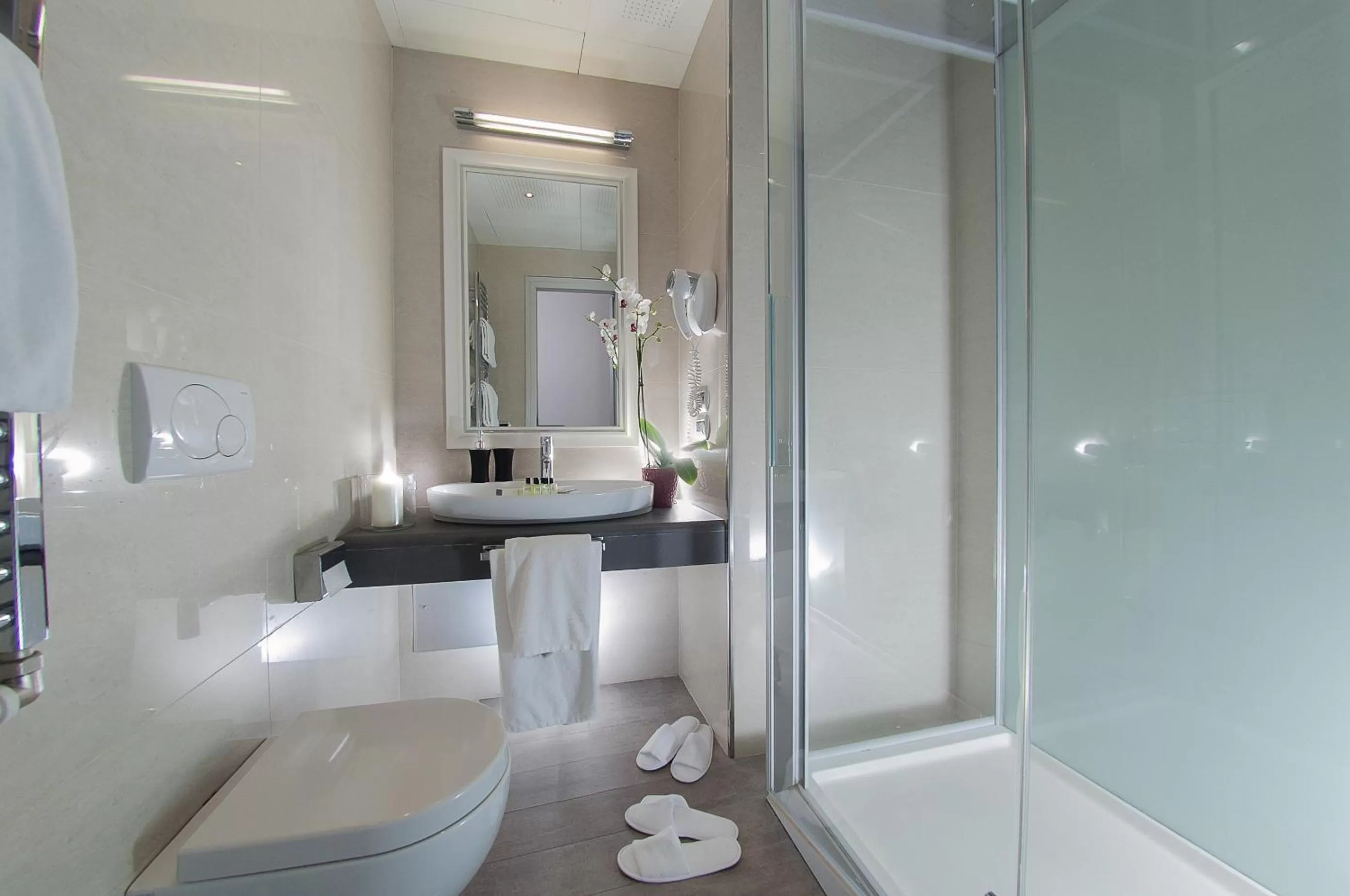 Bathroom in Demetra Hotel