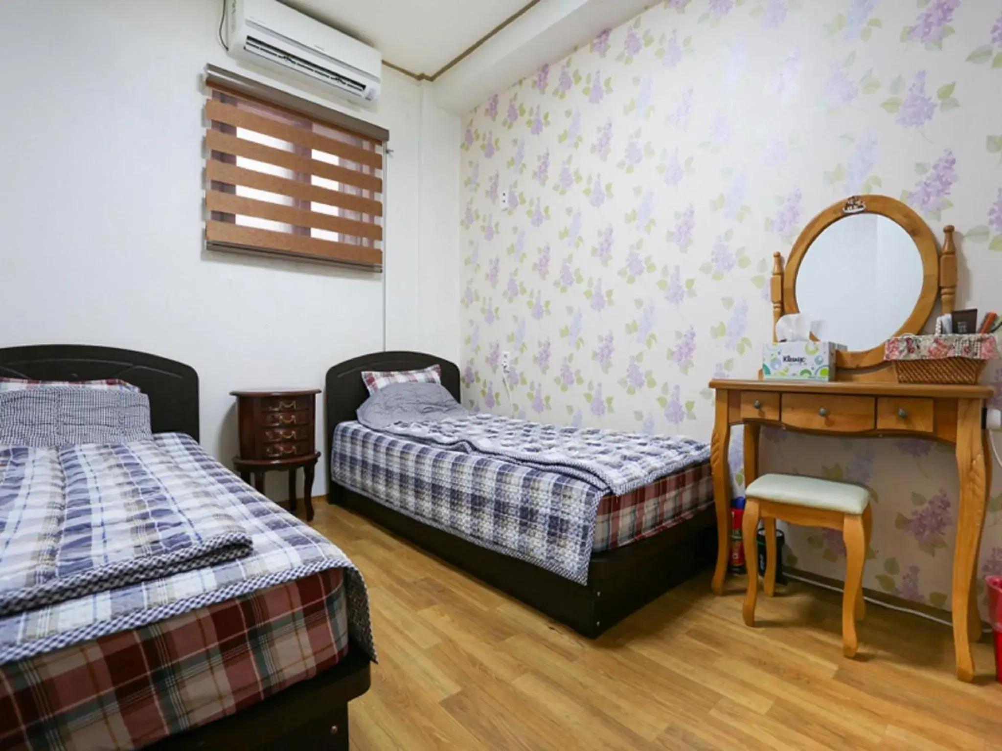 Twin Room in Funstay Inn Guesthouse