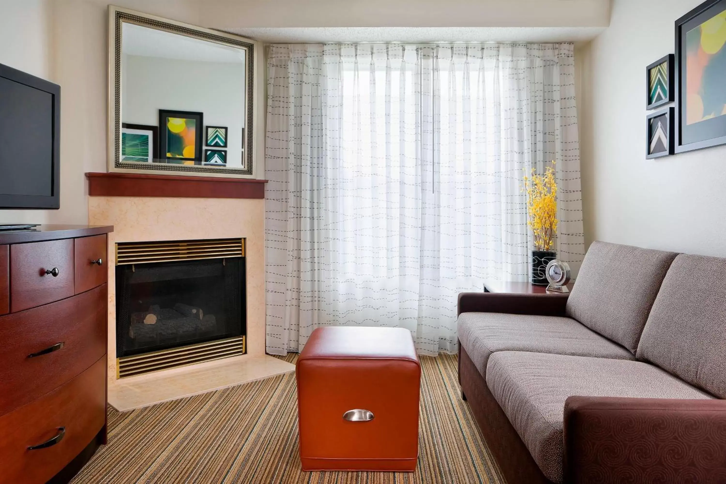 Living room, Seating Area in Residence Inn by Marriott Houston The Woodlands/Lake Front Circle