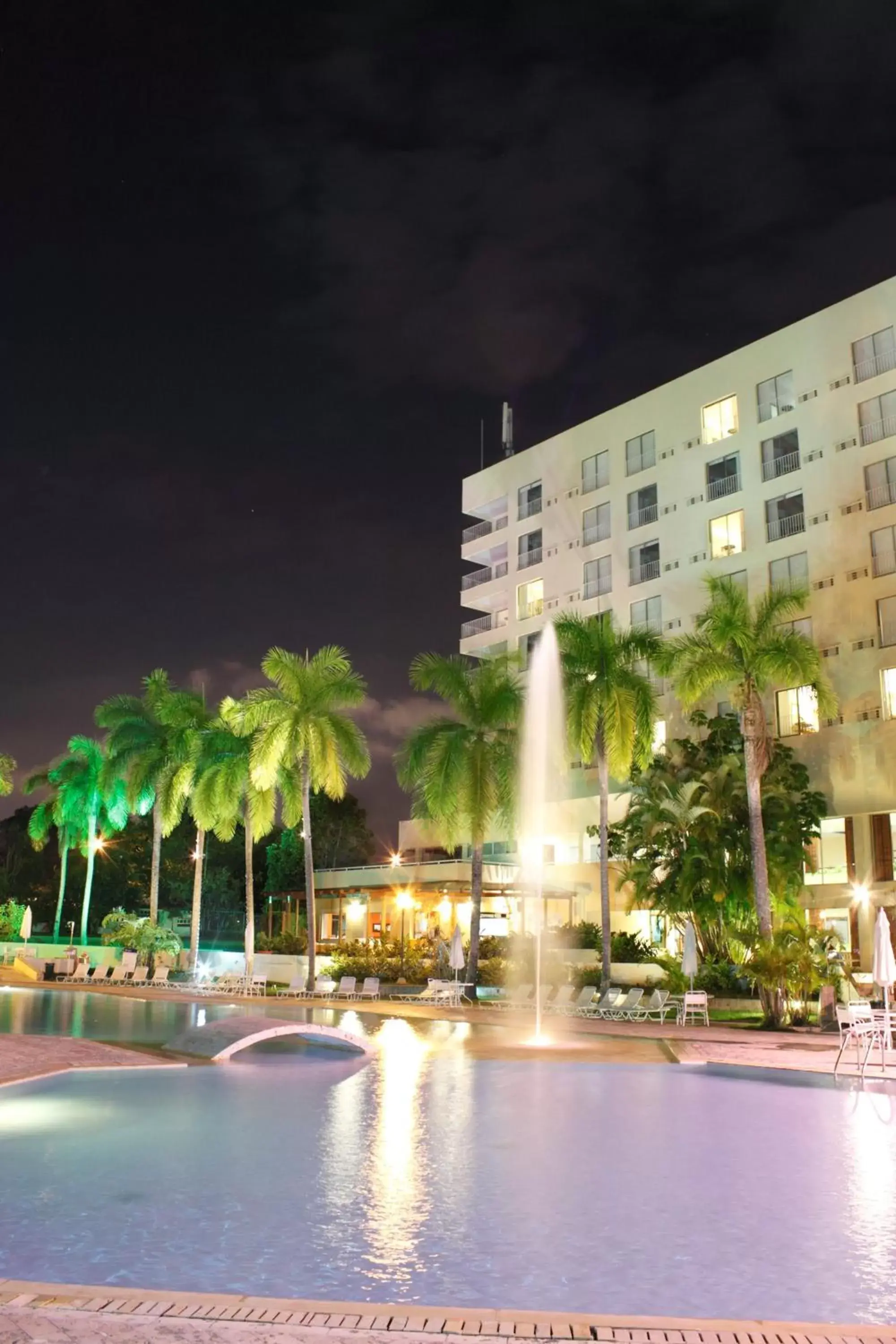 Pool view in Hotel Estelar Altamira Pool view in Hotel Estelar Altamira