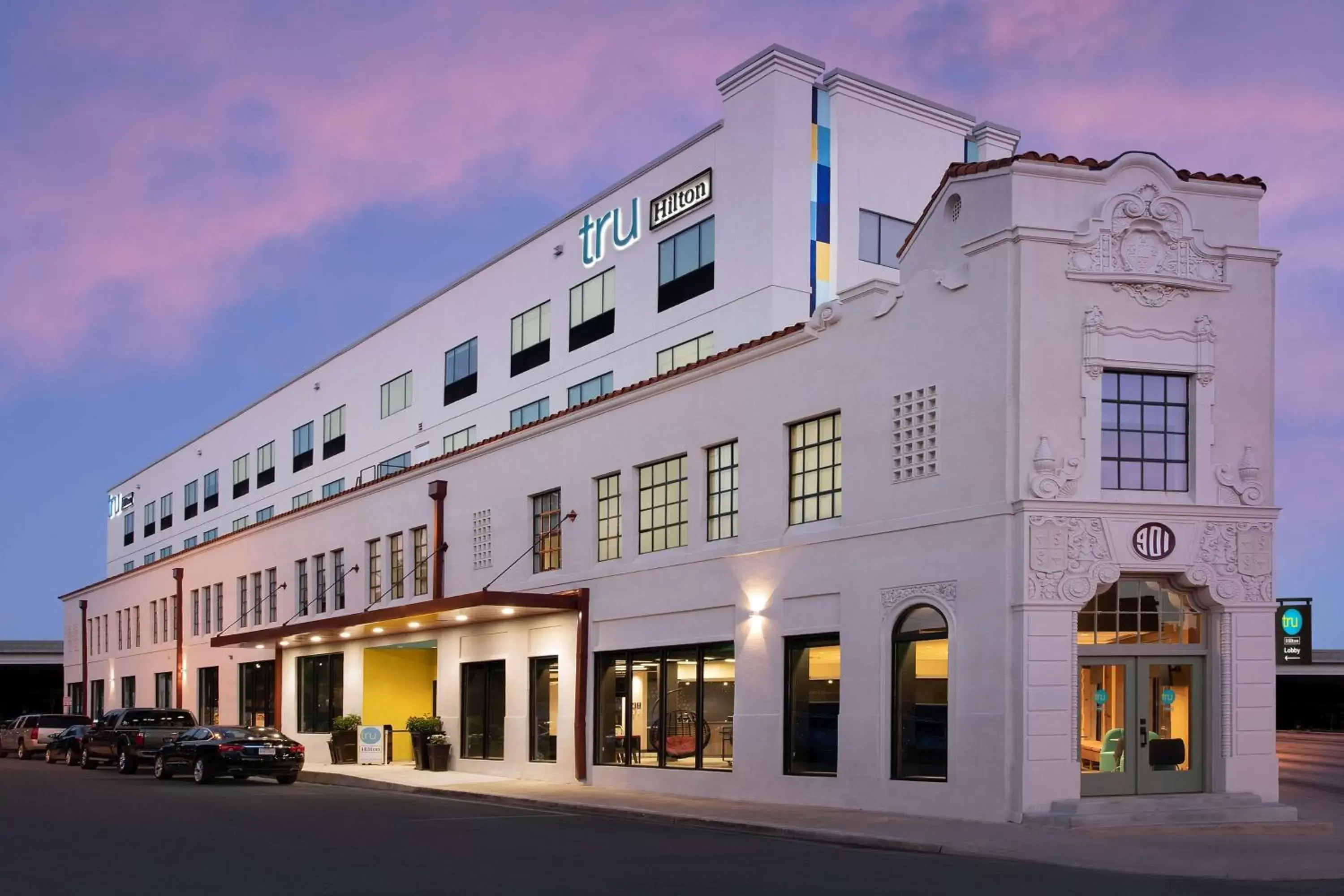 Property Building in Tru By Hilton San Antonio Downtown Riverwalk