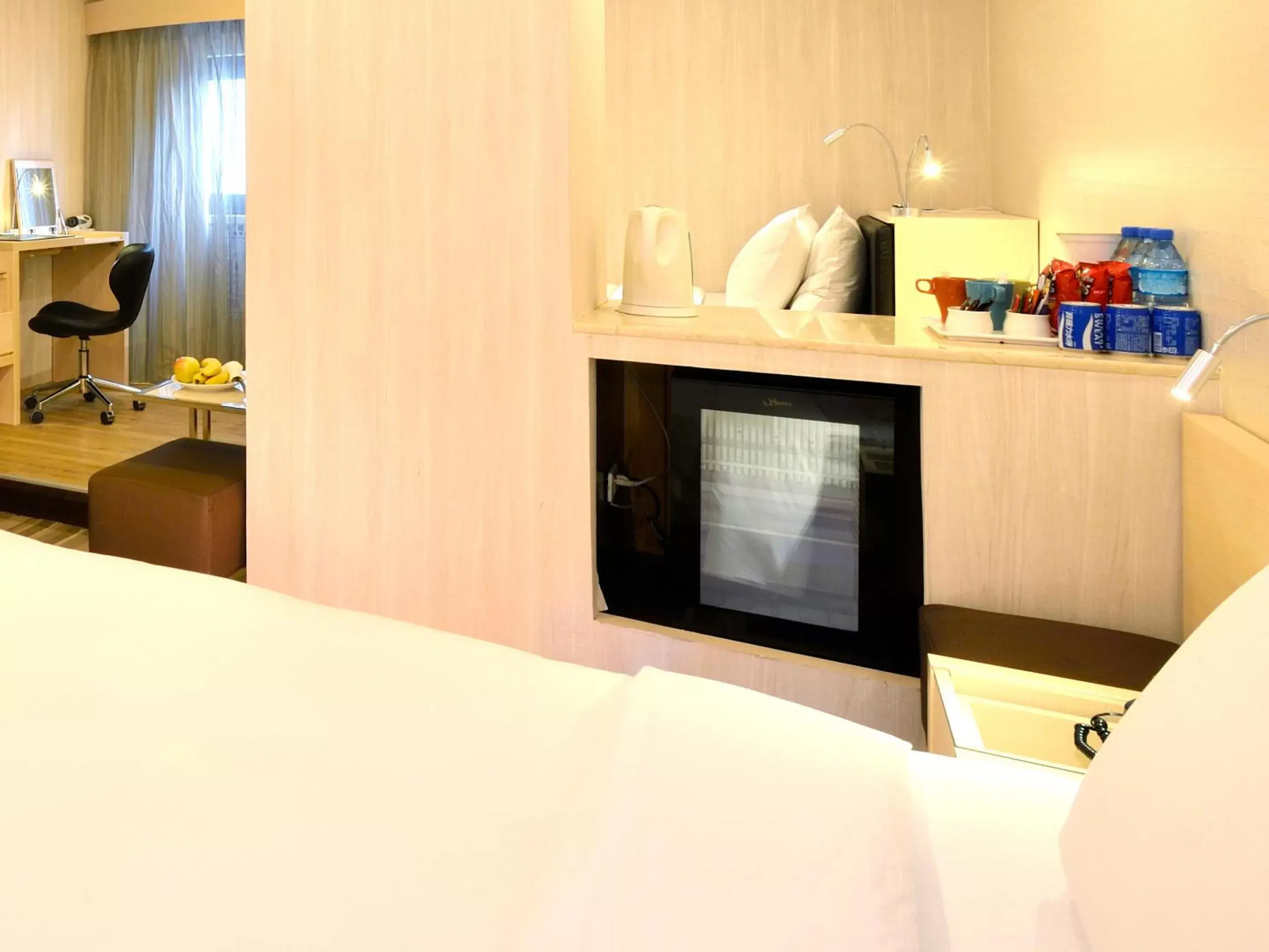 Bedroom in Yomi Hotel - ShuangLian MRT