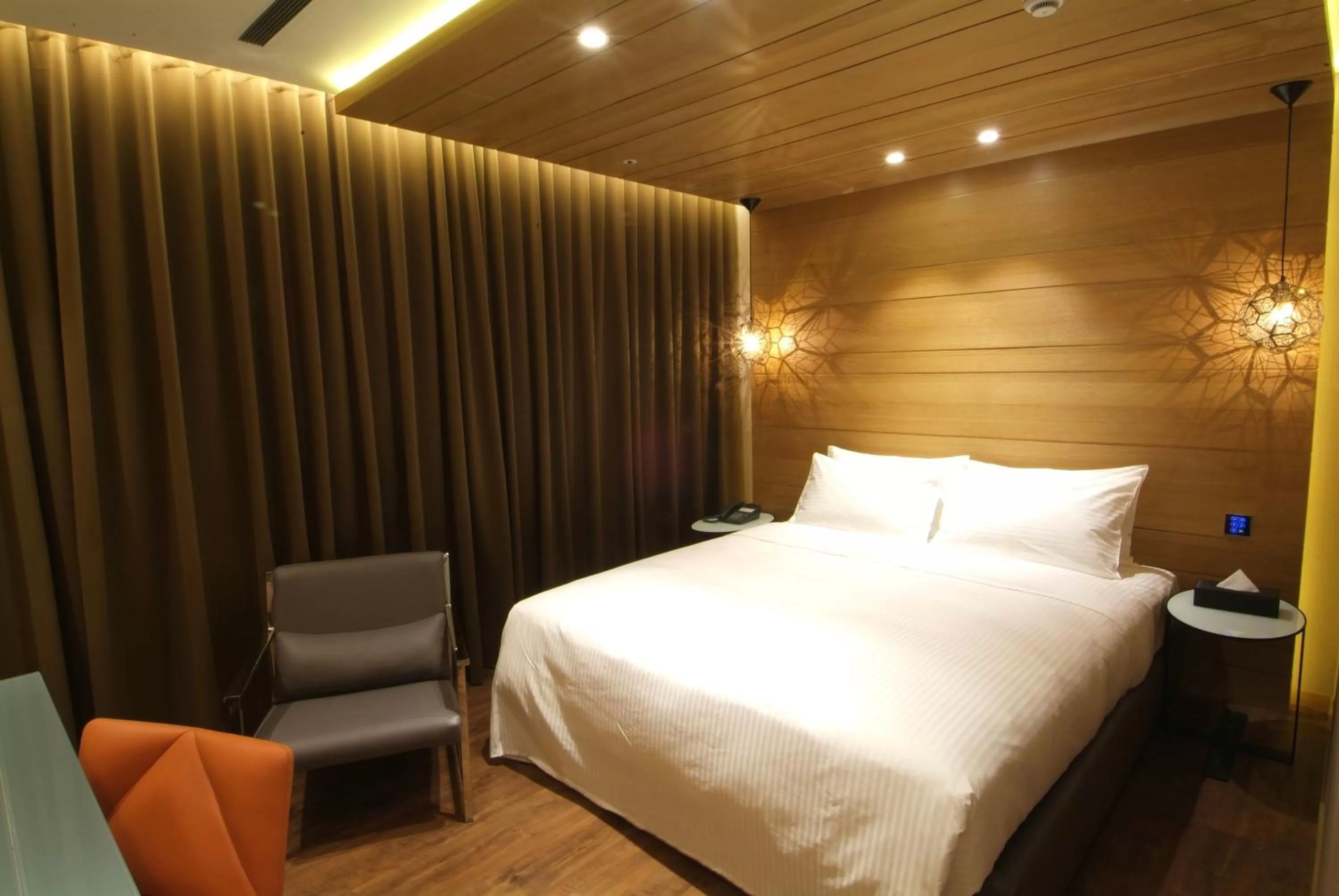 Bedroom, Bed in The Cloud Hotel