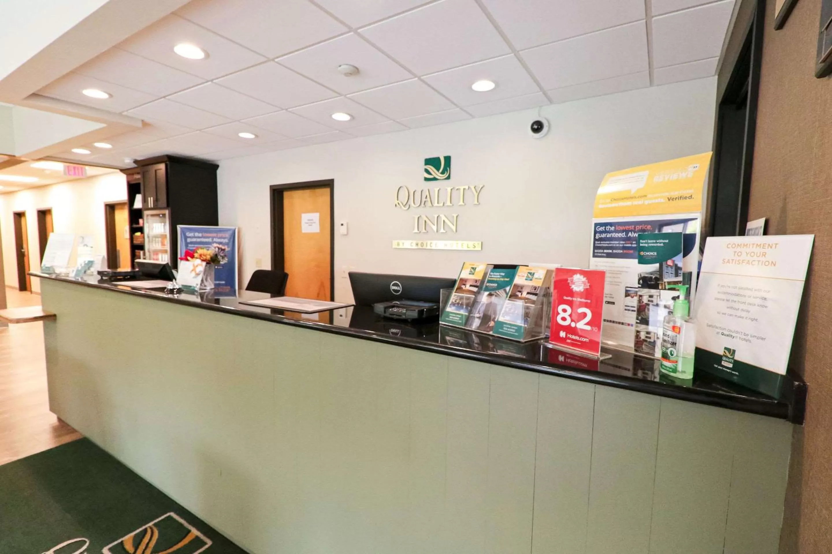 Lobby or reception in Quality Inn Shelburne - Burlington