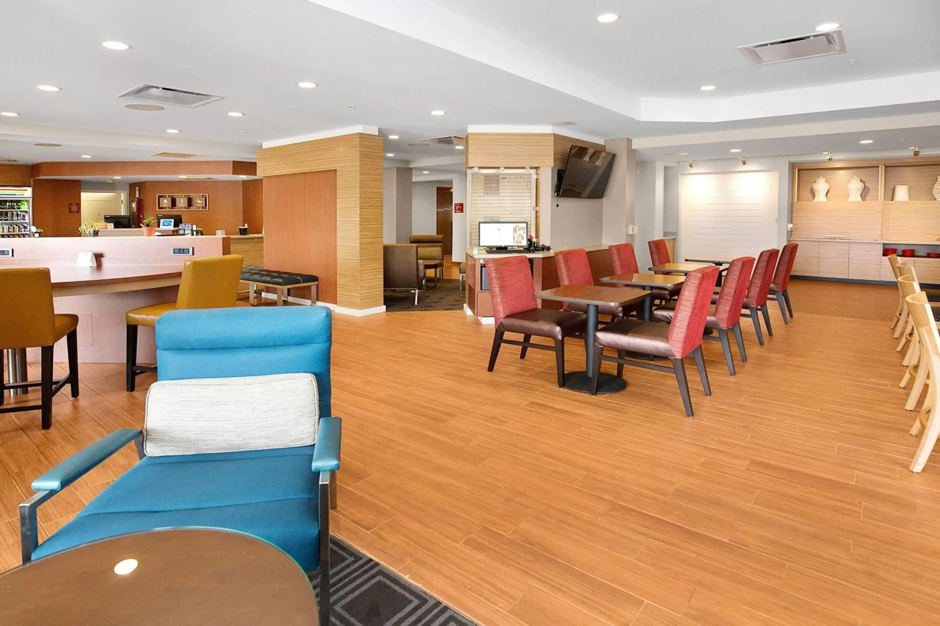 Breakfast, Restaurant/Places to Eat in TownePlace Suites by Marriott Pittsburgh Harmarville