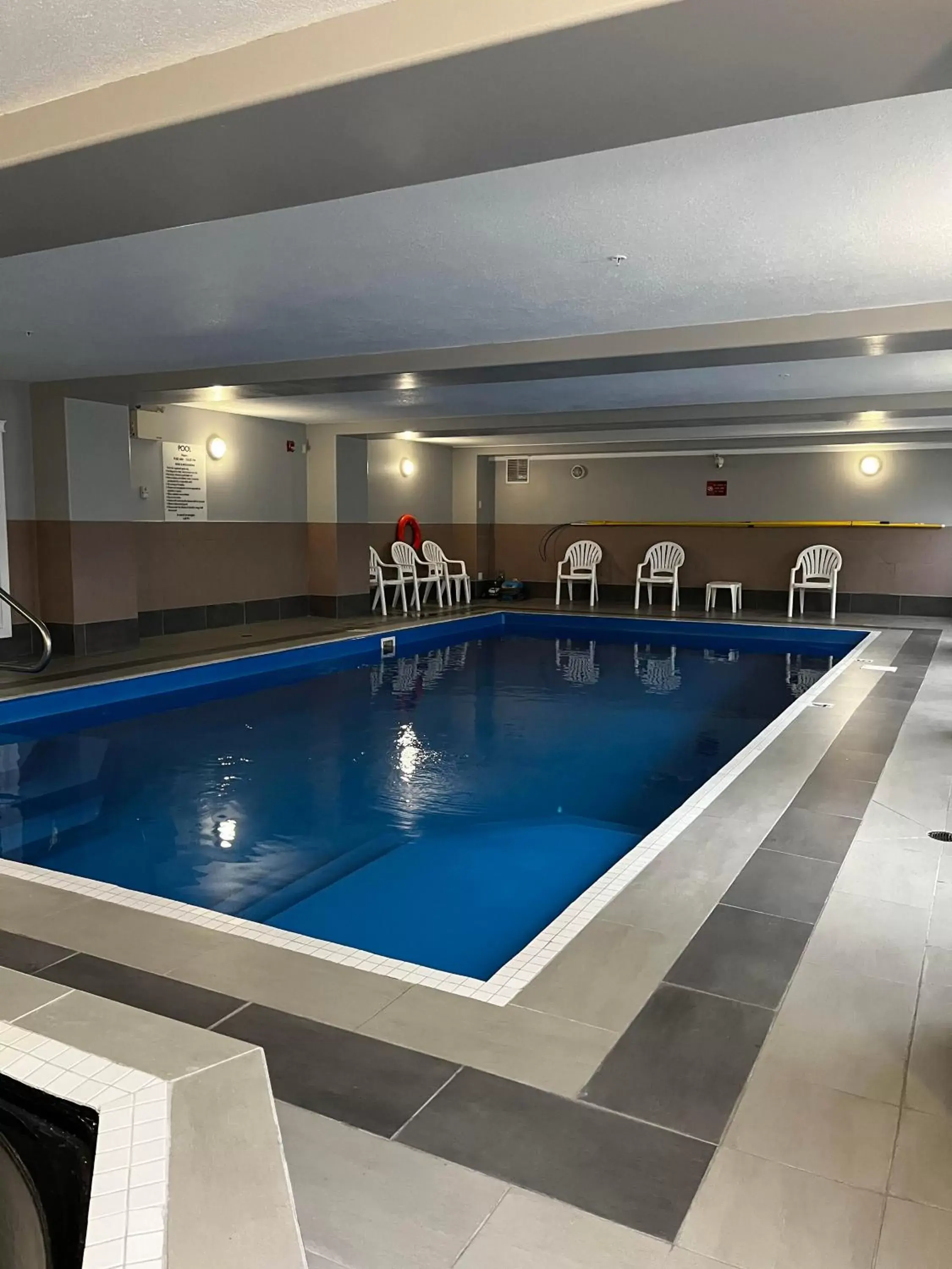 Swimming Pool in Quality Inn & Suites Hinton