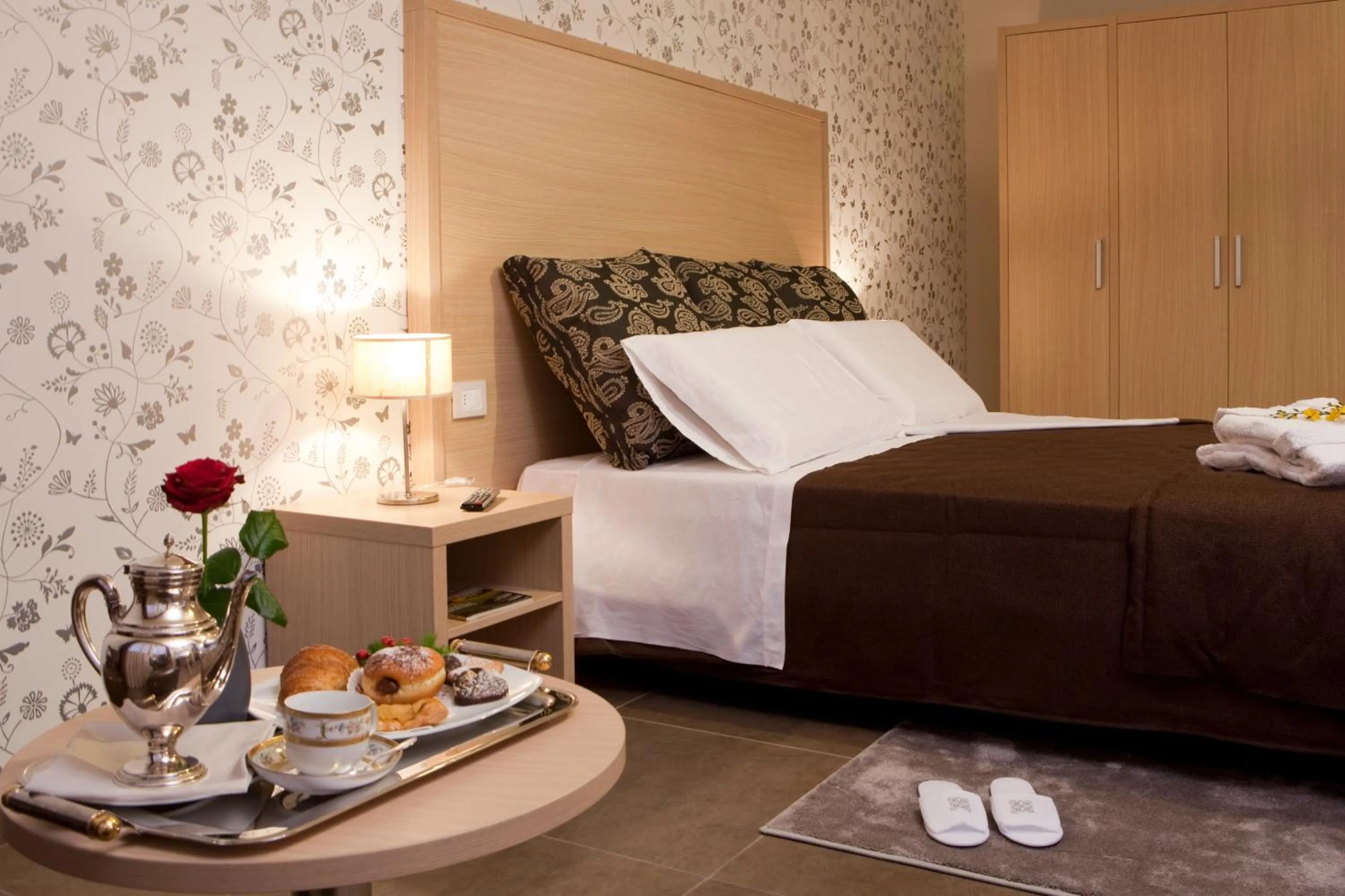 Decorative detail, Bed in Hotel Torre Del Sud