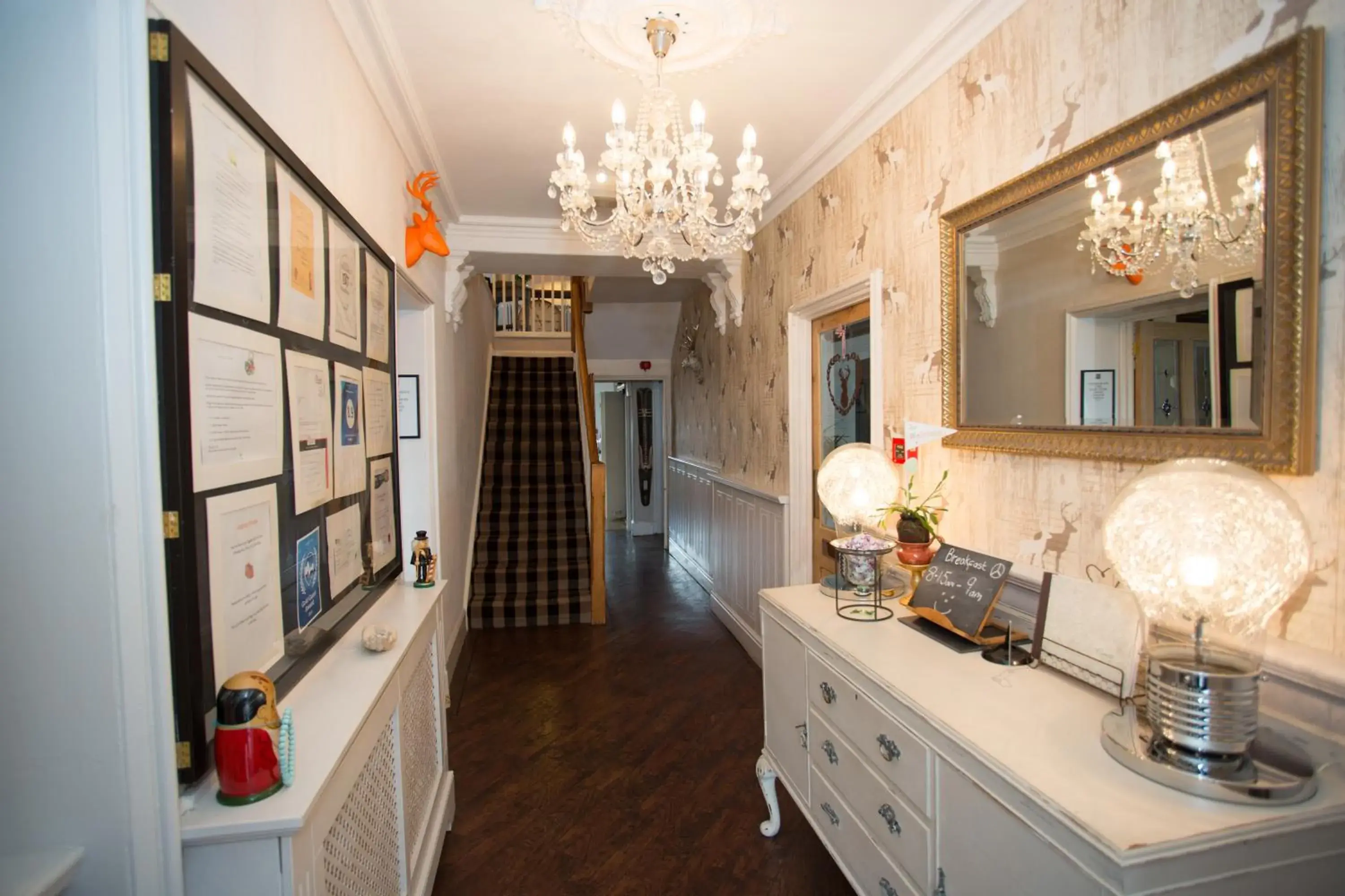 Lobby or reception in Holly Lodge Guest House with FREE off site health club Lobby or reception in Holly Lodge Guest House with FREE off site health club