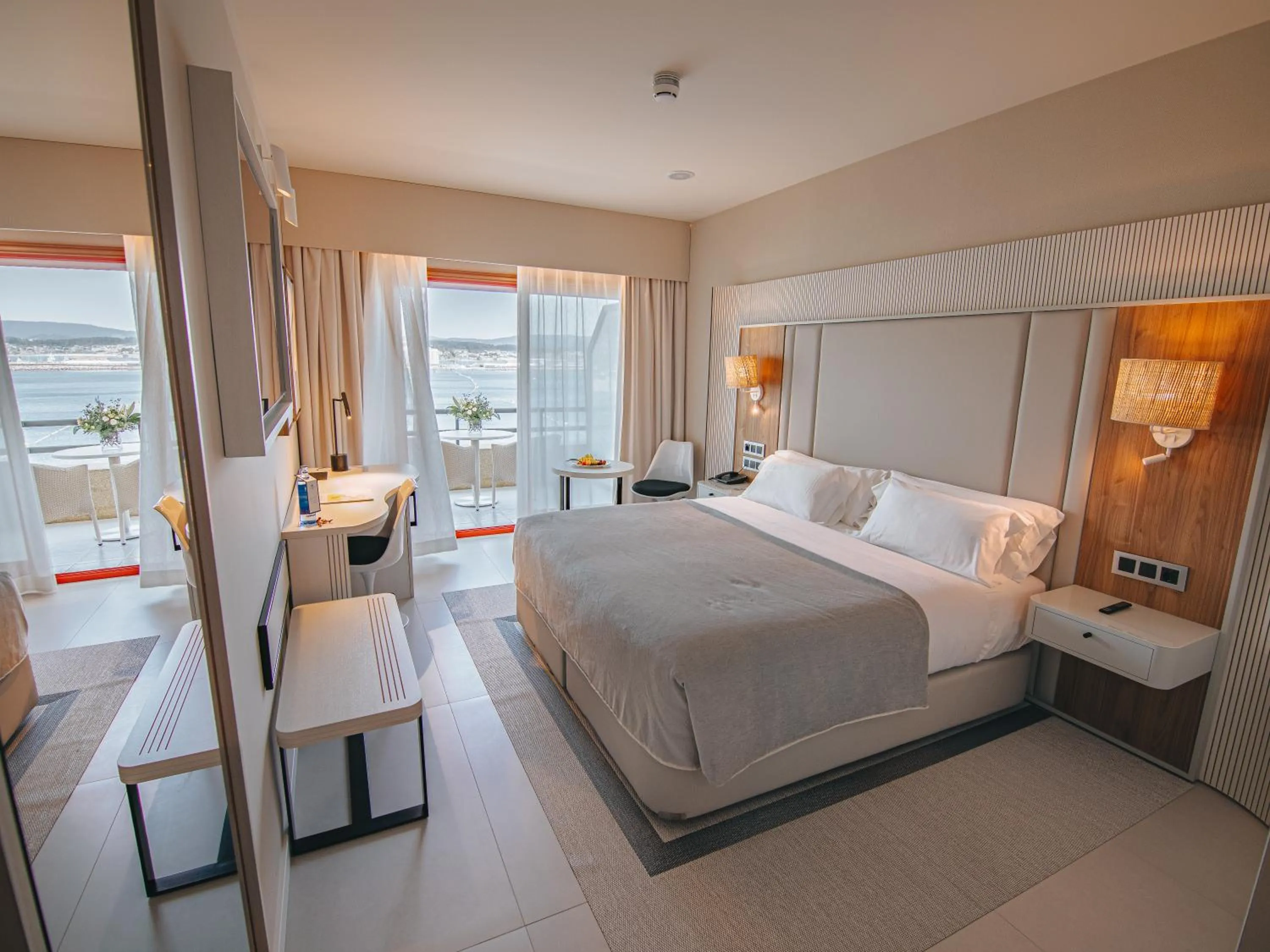 Sea view, Bed in Gran Talaso Hotel Sanxenxo