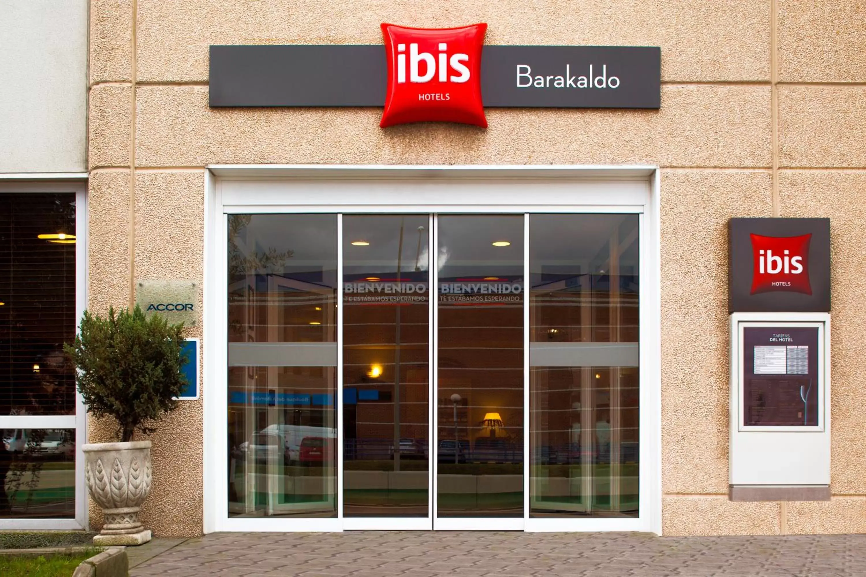 Facade/entrance in Ibis Bilbao Barakaldo