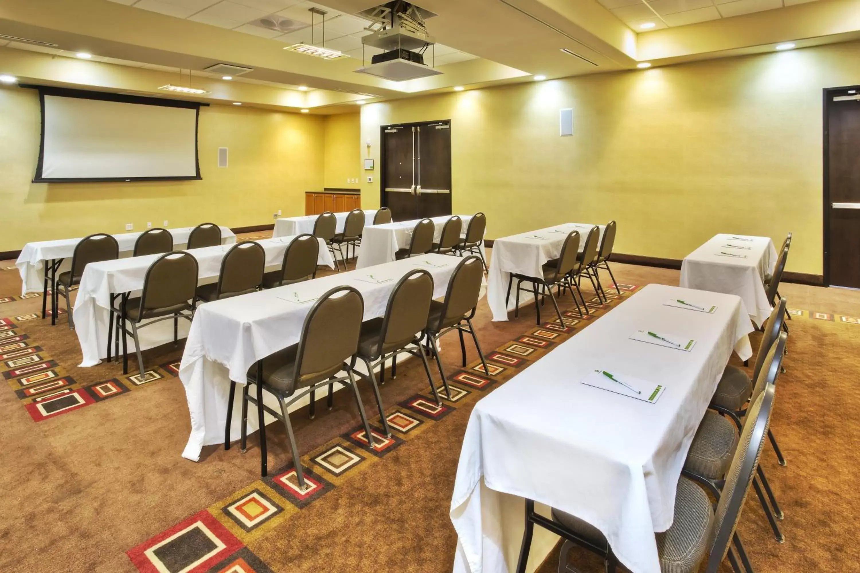 Meeting/conference room in Holiday Inn Killeen Fort Hood, an IHG Hotel