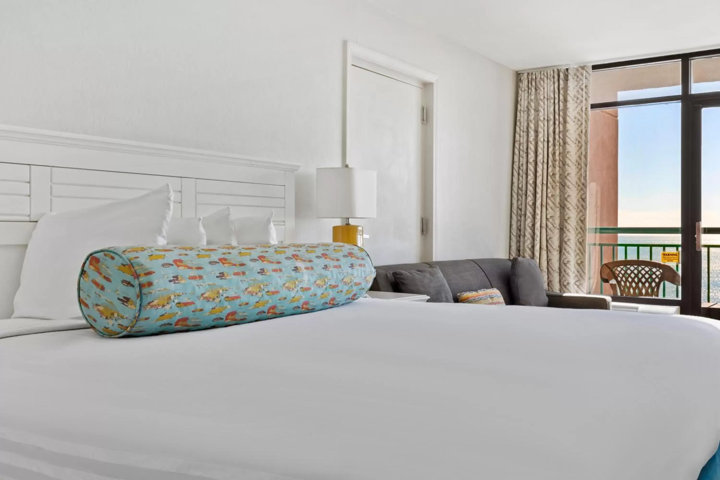 Bed in Sandcastle Oceanfront Resort South Beach