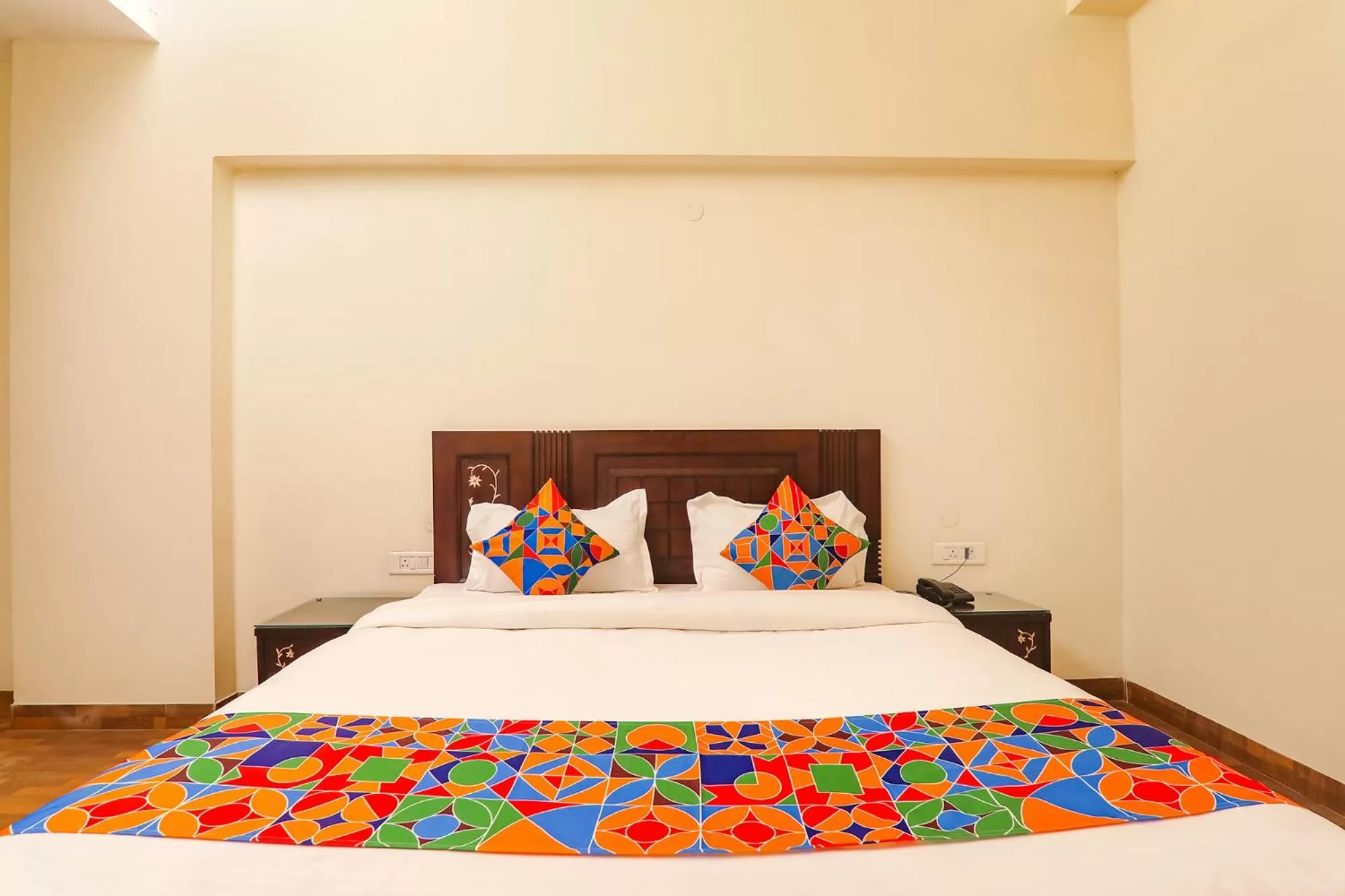 Bed in FabHotel Shimla Resort