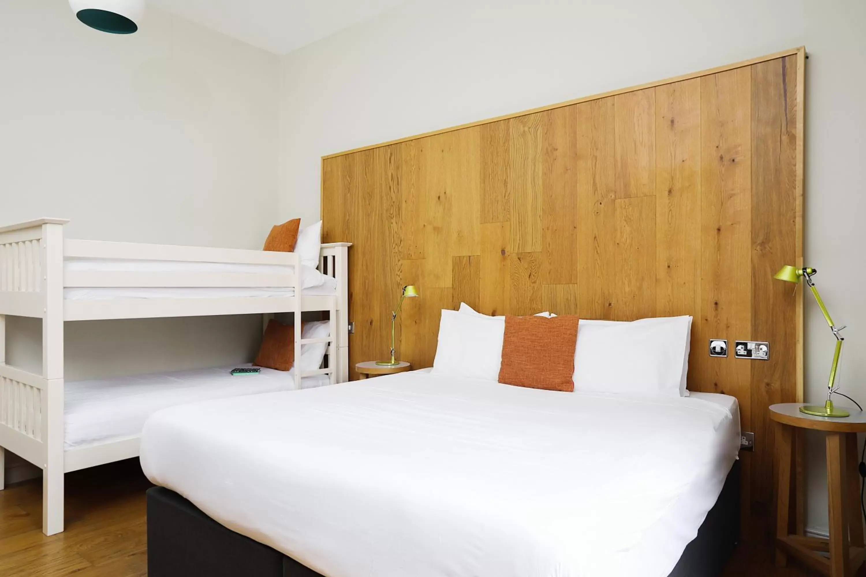 Bed in Cairn Hotel & Apartments