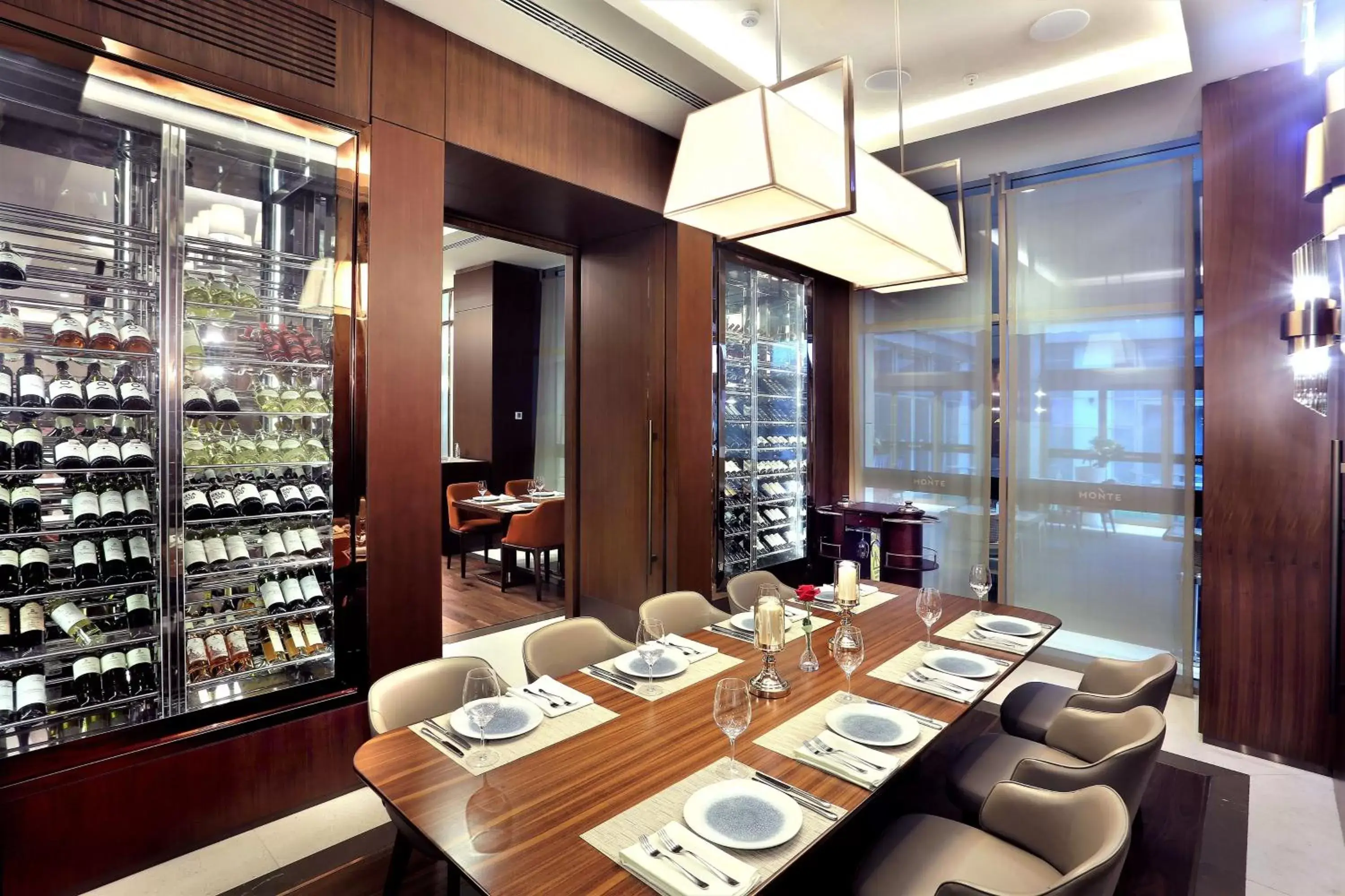 Dining area, Restaurant/Places to Eat in DoubleTree By Hilton Skopje