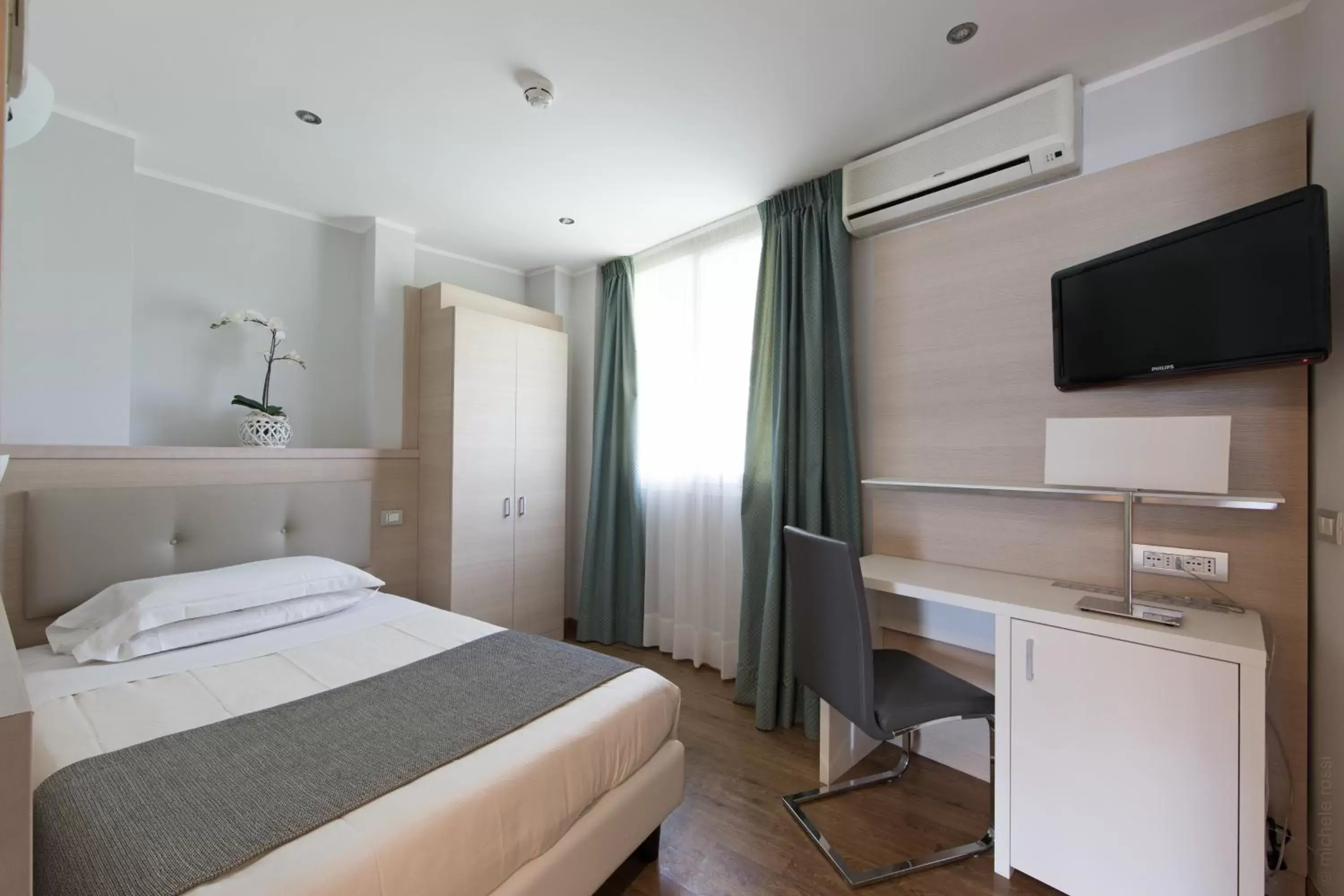 TV and multimedia, Bed in B&B Hotels Park Hotel Suisse Santa Margherita Ligure