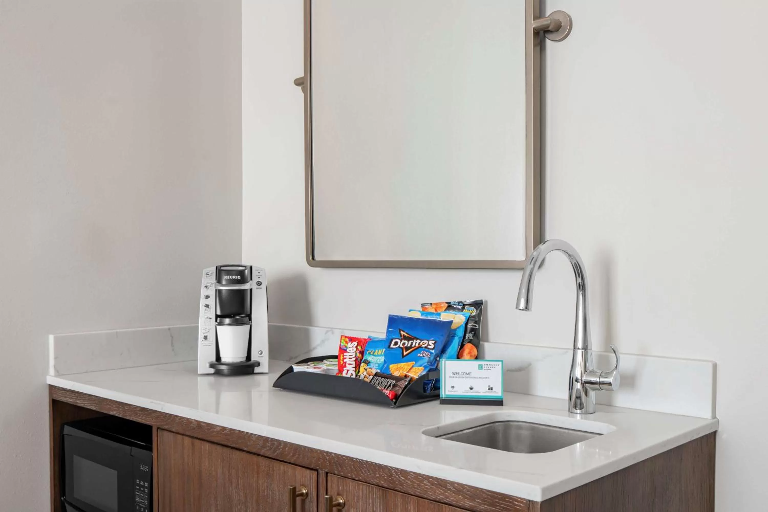 Photo of the whole room in Embassy Suites by Hilton Charleston Harbor Mt. Pleasant