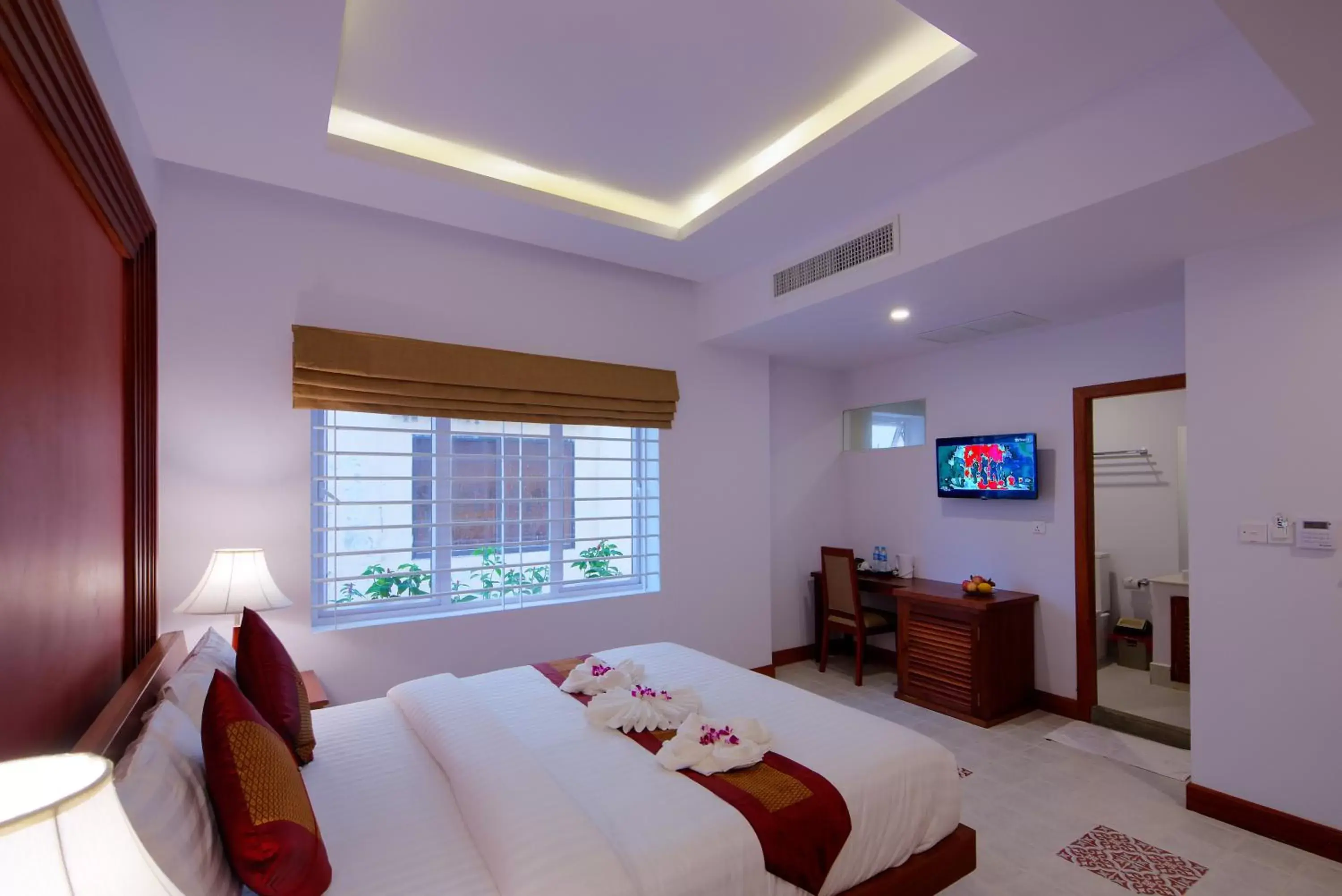 Deluxe Club Room-Free Pick Up in Shadow Angkor Residence Deluxe Club Room-Free Pick Up in Shadow Angkor Residence