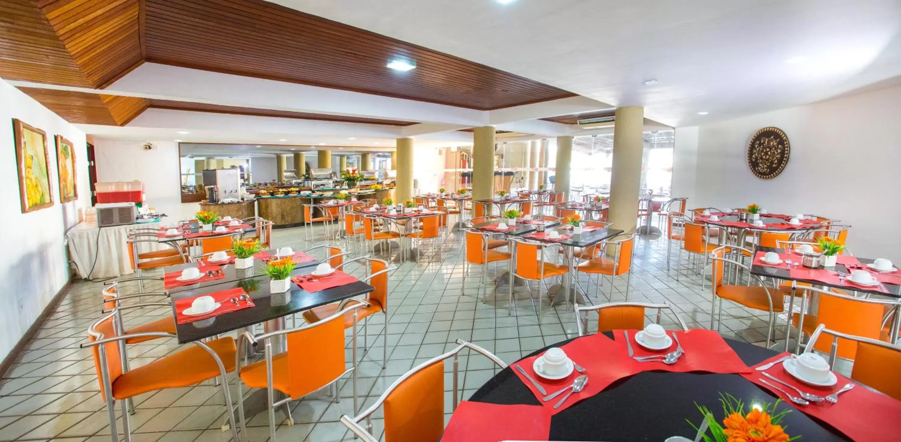 Restaurant/Places to Eat in Monte Pascoal Praia Hotel