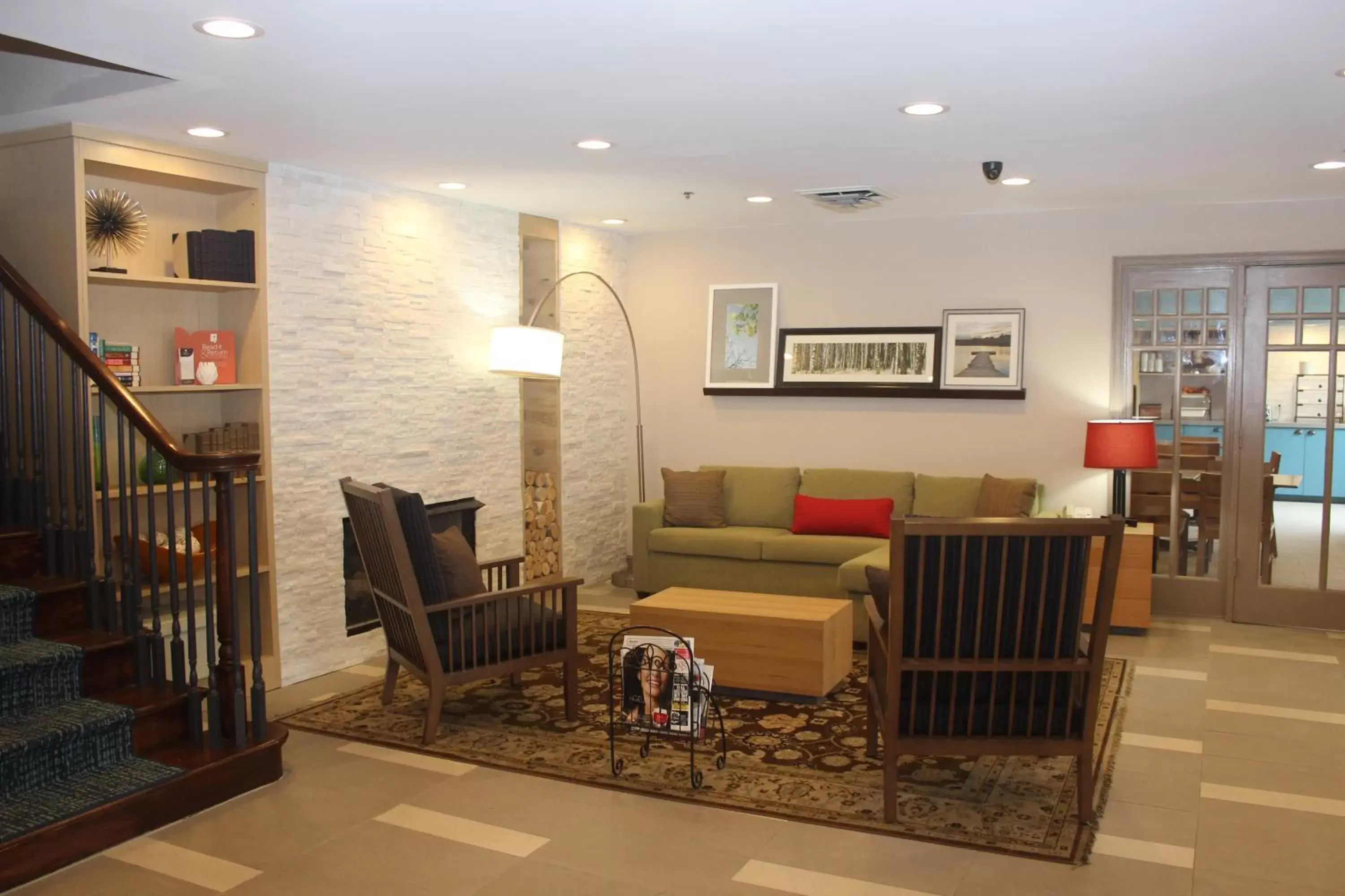 Lobby or reception in Country Inn & Suites by Radisson, Nashville, TN