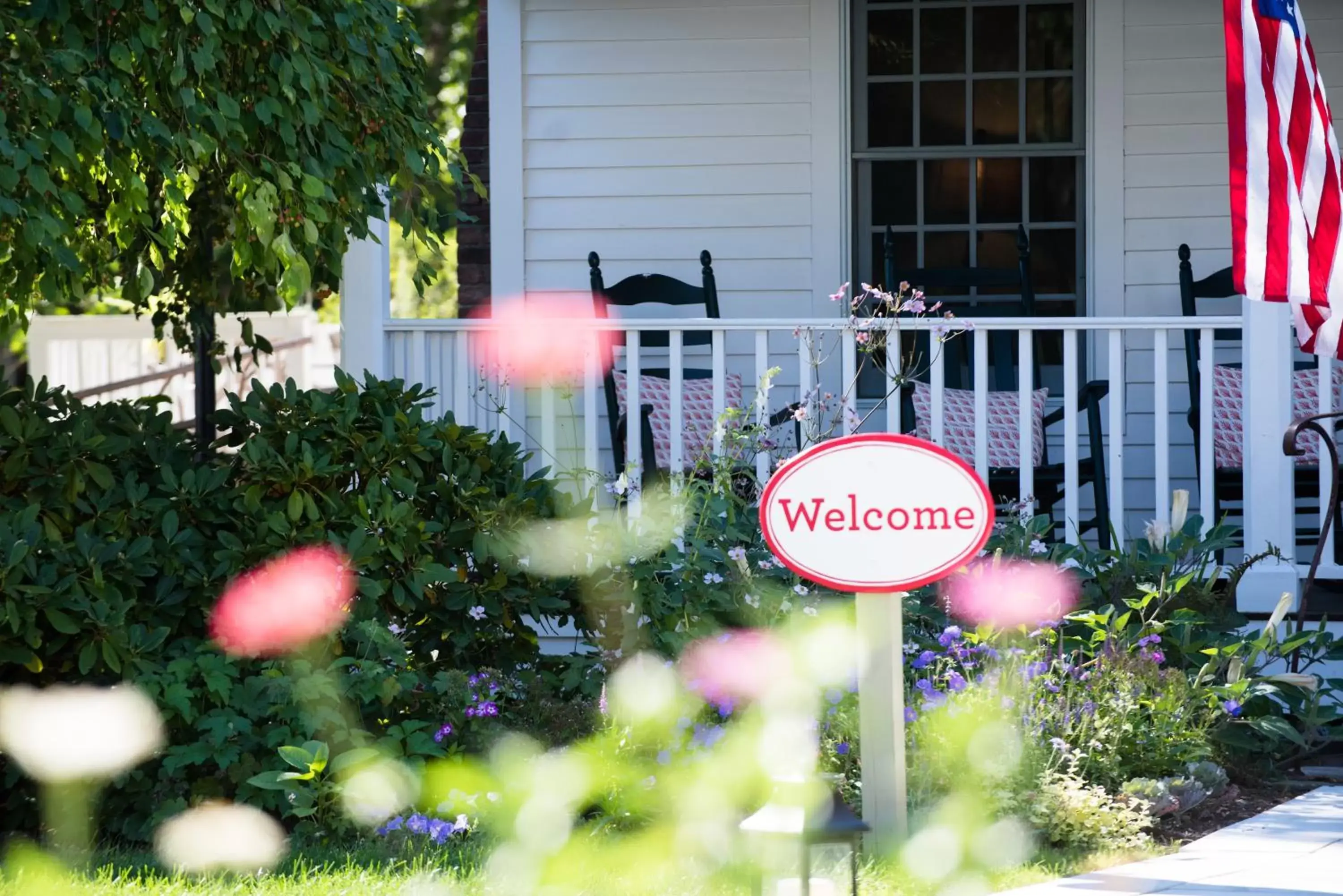 Facade/entrance in Four Columns Inn