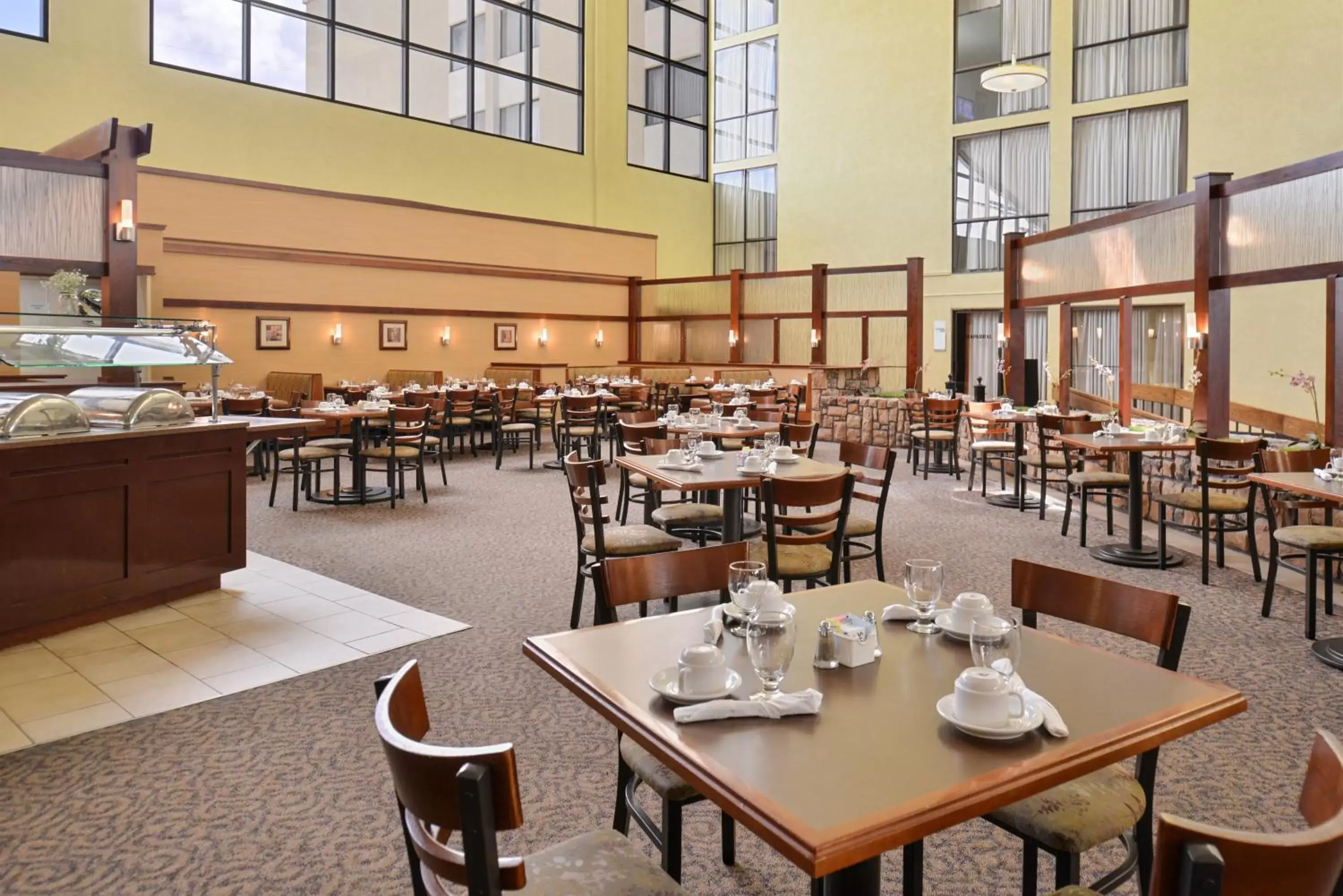 Restaurant/places to eat in Ramada Plaza by Wyndham Sheridan Hotel & Convention Center Restaurant/places to eat in Ramada Plaza by Wyndham Sheridan Hotel & Convention Center