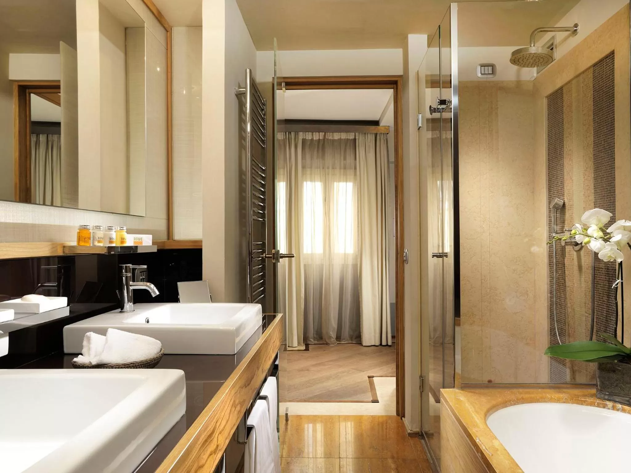 Bathroom in Mario De' Fiori 37