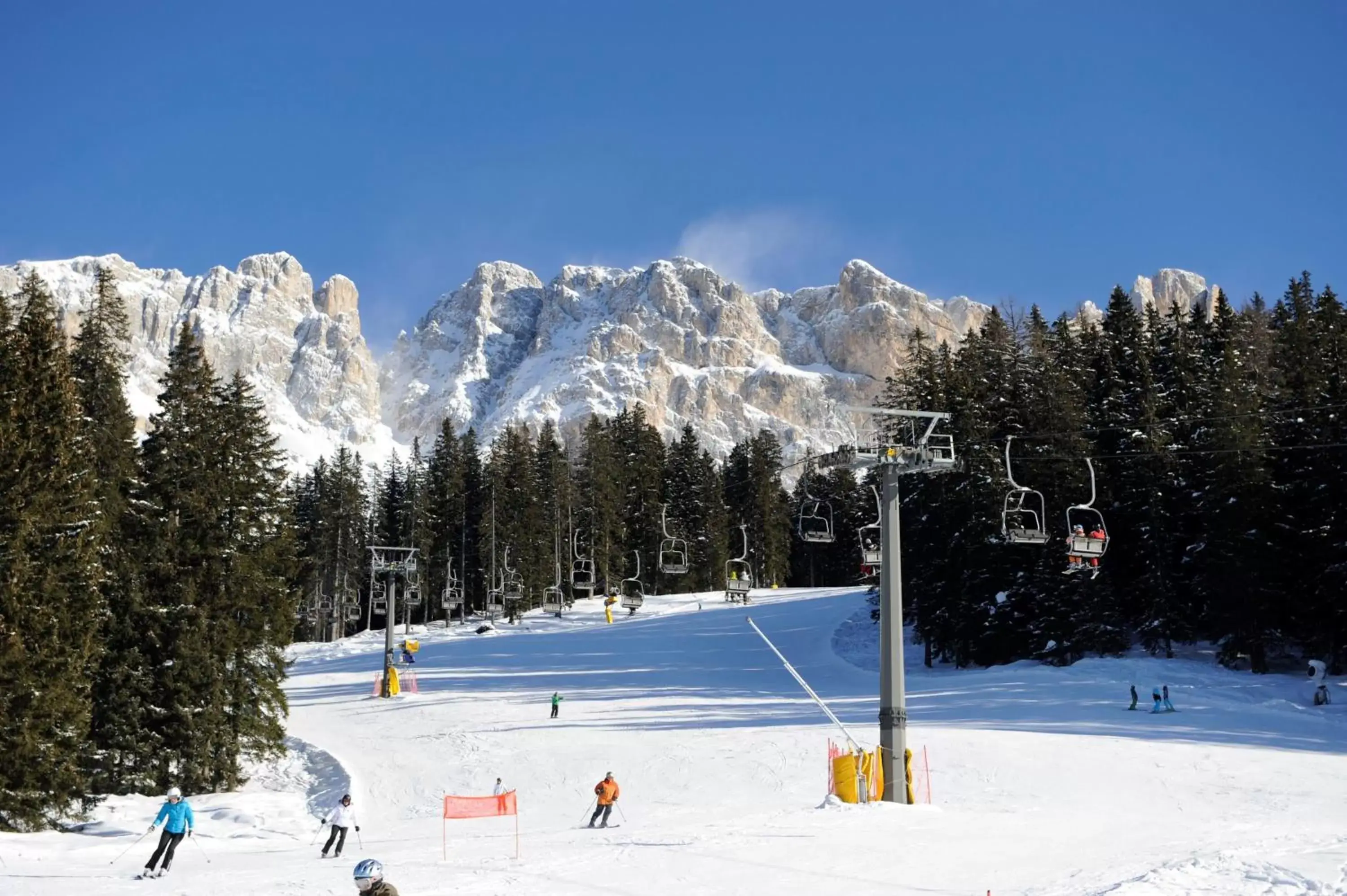 Skiing, Winter in Hotel Castel Latemar