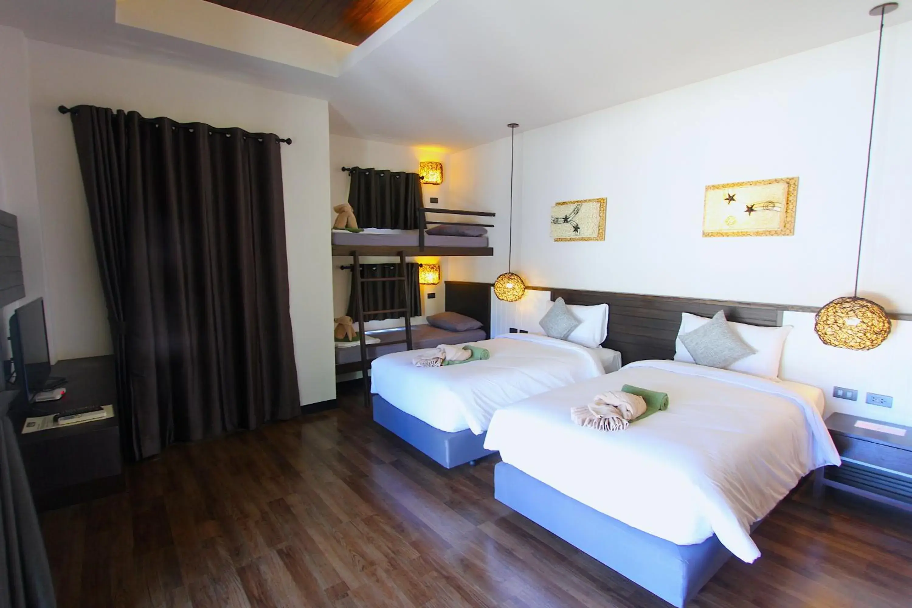 Bed in Southern Lanta Resort - SHA Extra Plus