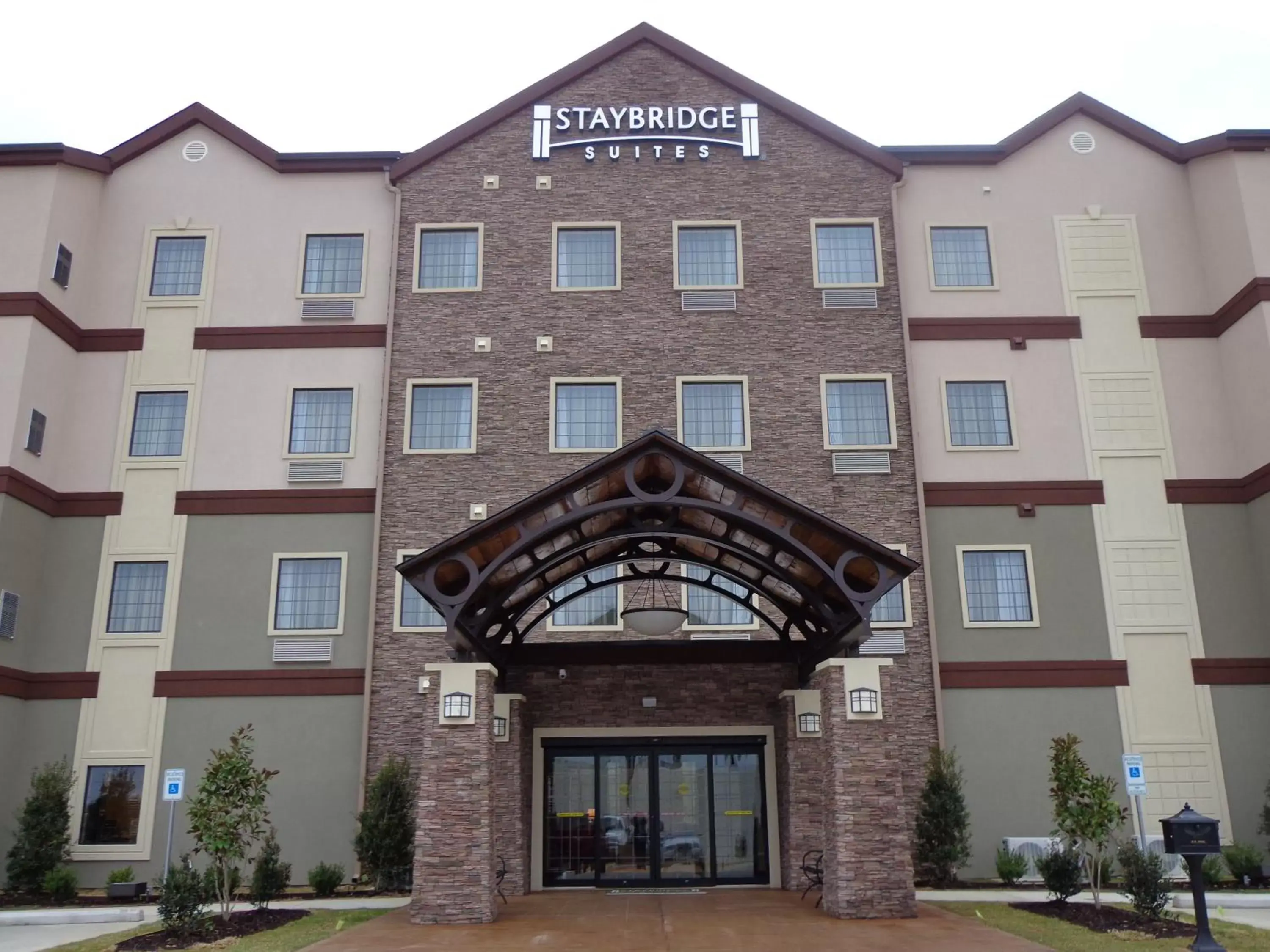 Property building in Staybridge Suites Longview by IHG Property building in Staybridge Suites Longview by IHG