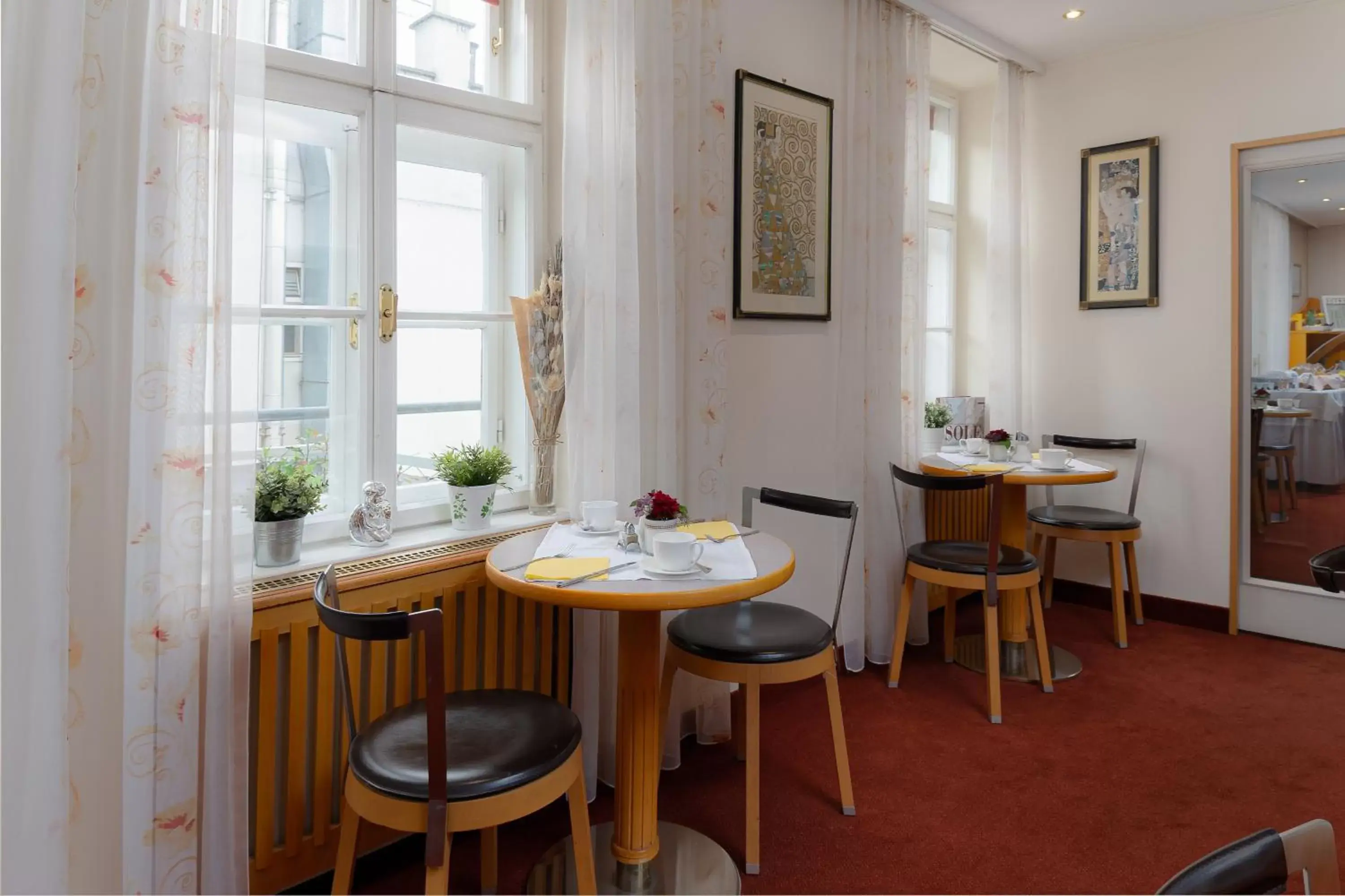 Breakfast, Dining Area in Aviano Boutiquehotel