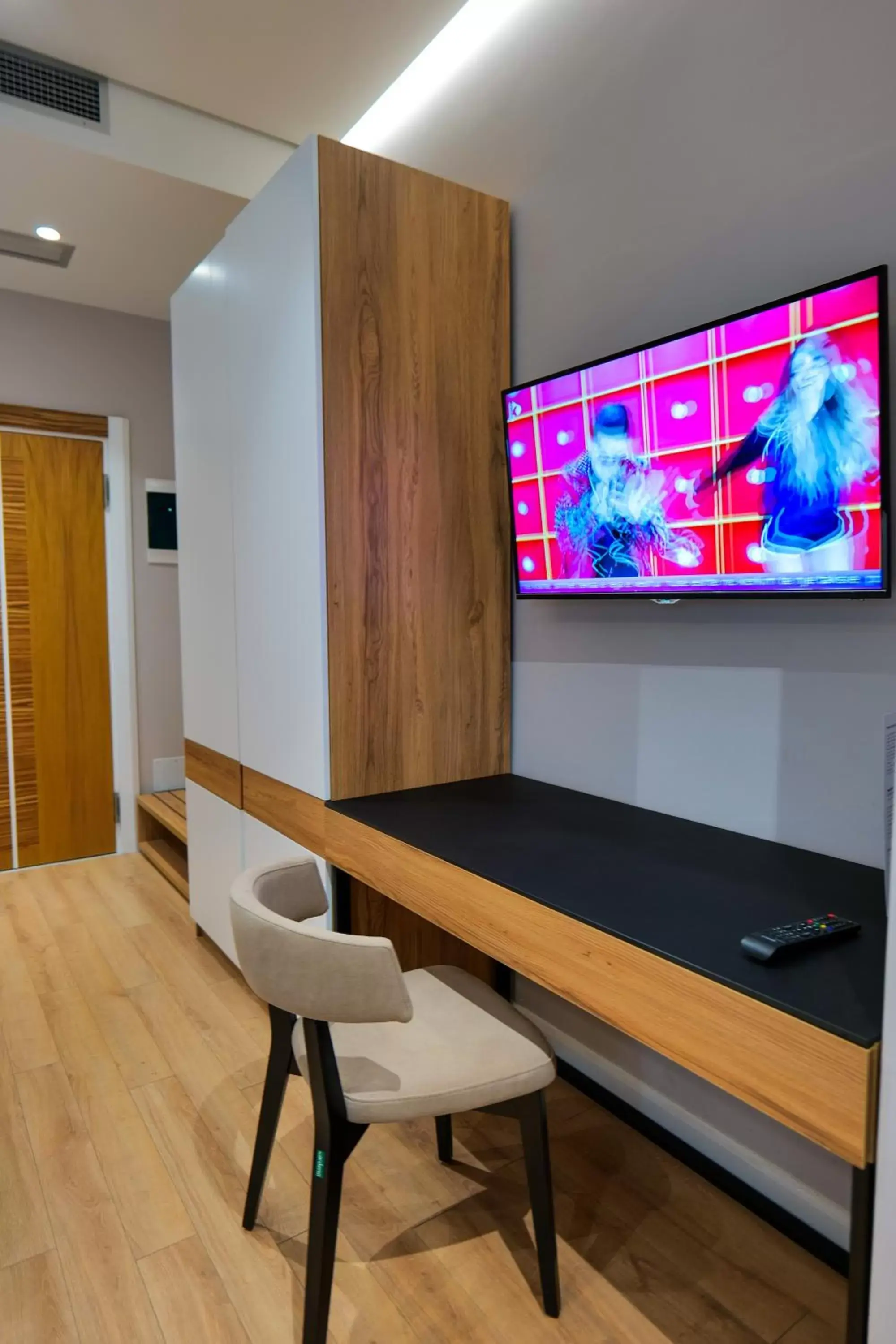 TV and multimedia, TV/Entertainment Center in LORD Hotel Tirana