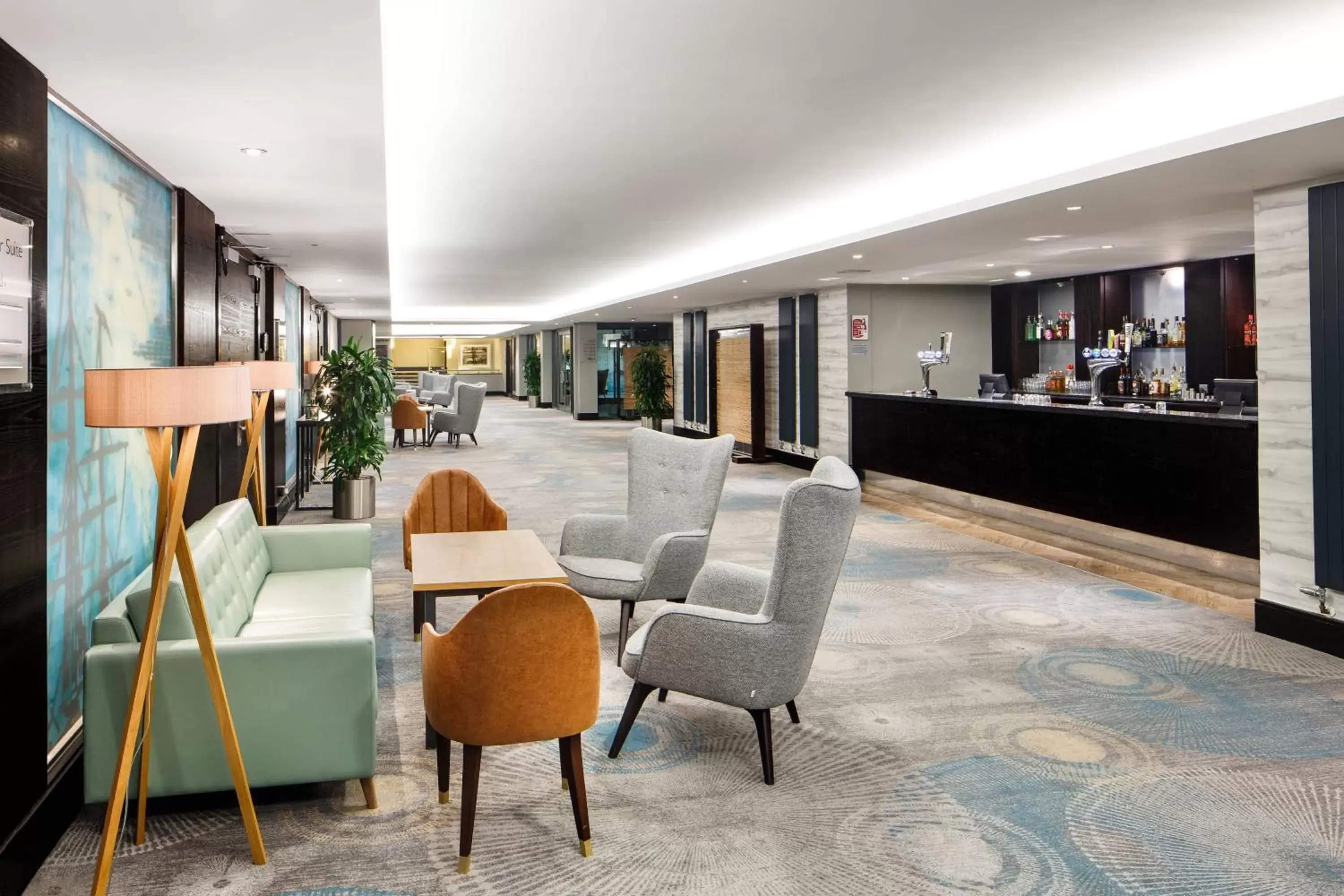 Meeting/conference room, Lounge/Bar in Delta Hotels Nottingham Belfry