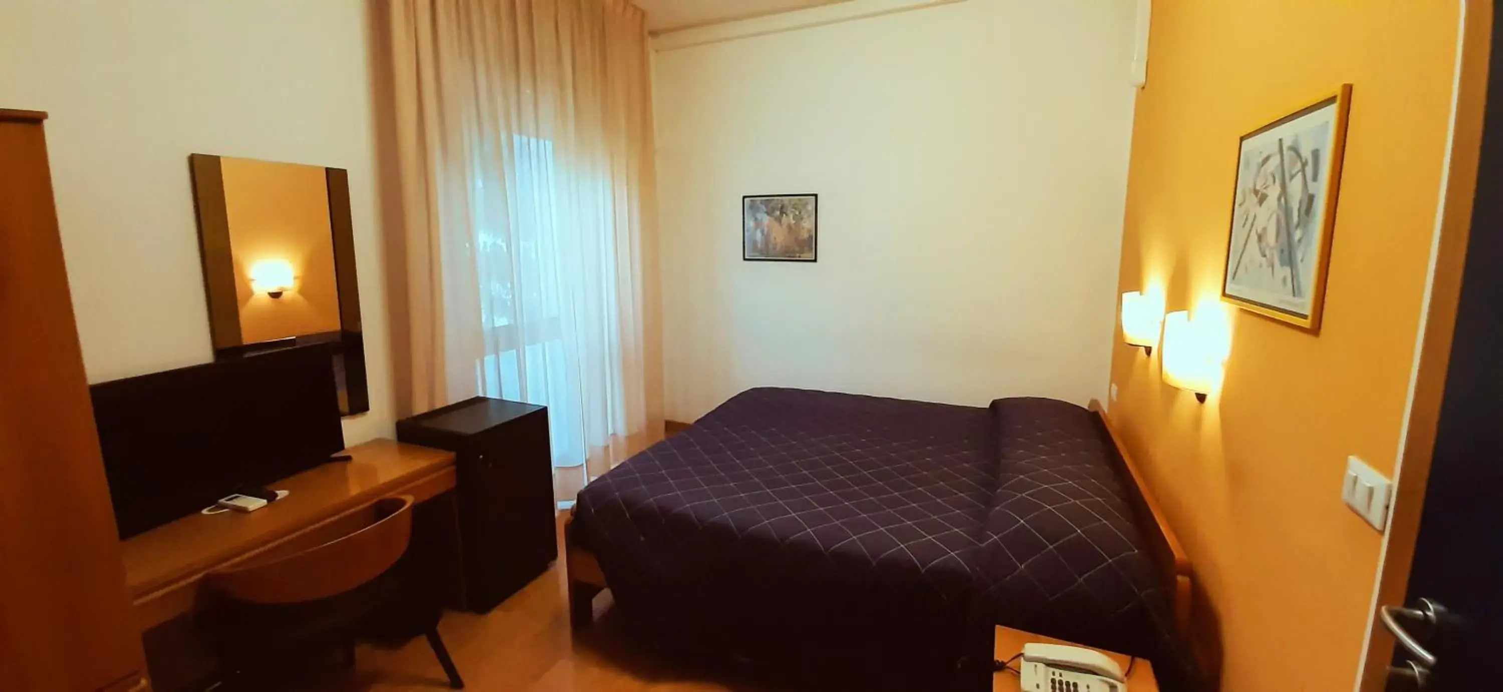 TV and multimedia, Bed in Hotel Principe