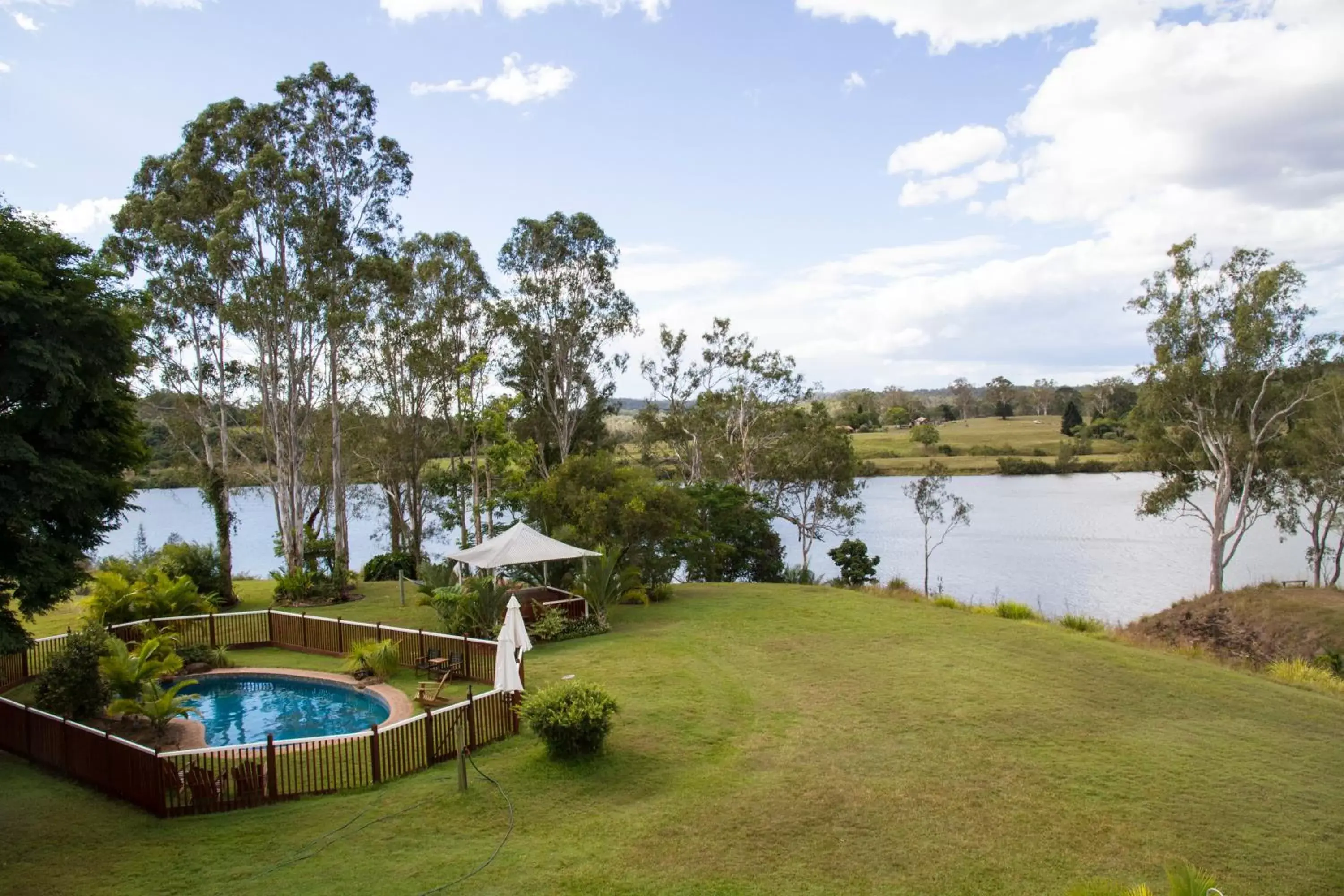 River view, Pool View in Clarence River Bed & Breakfast
