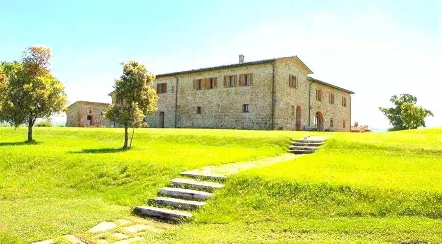 Property Building in Locanda Vesuna