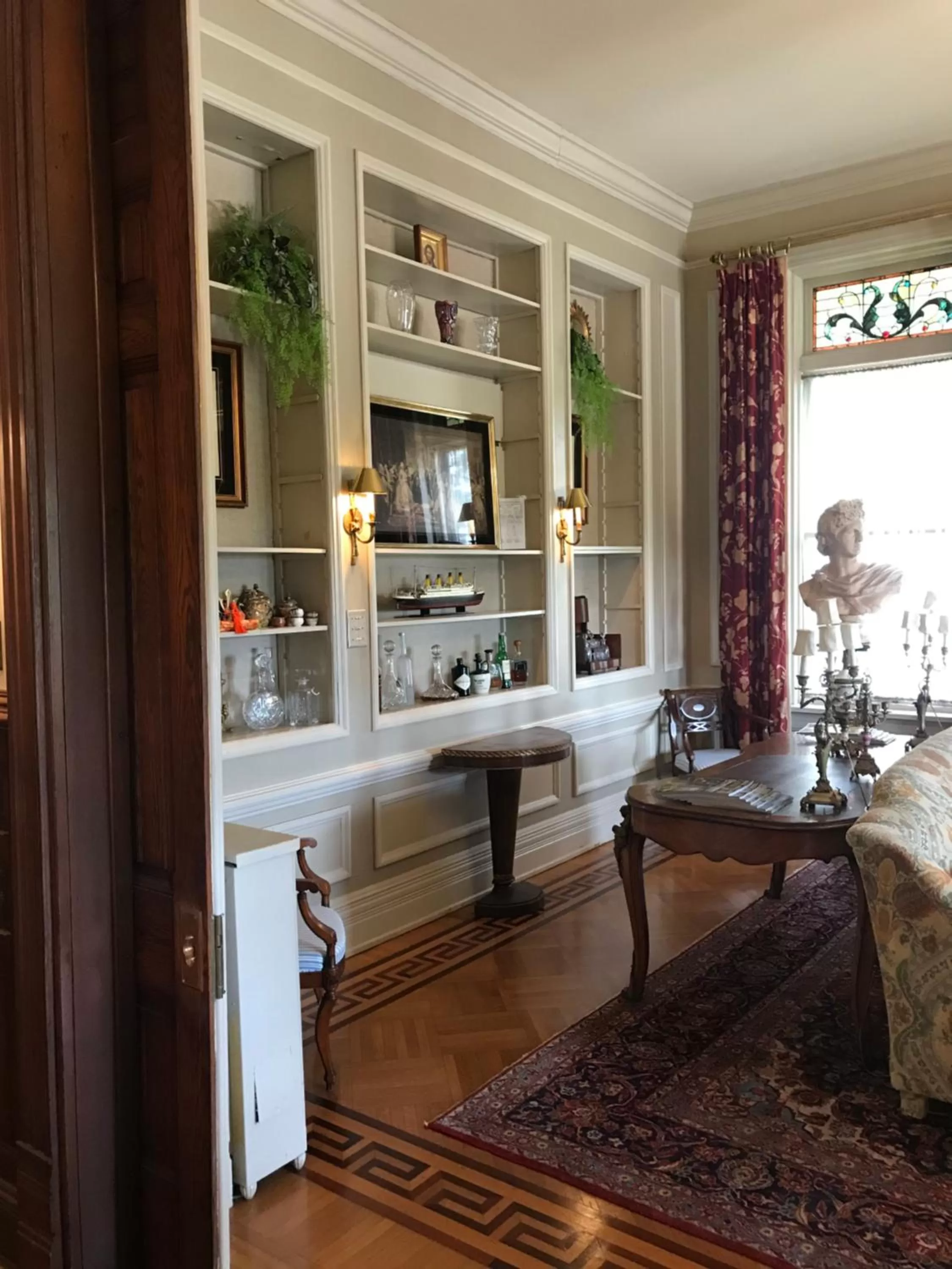 Property building in Burke Mansion