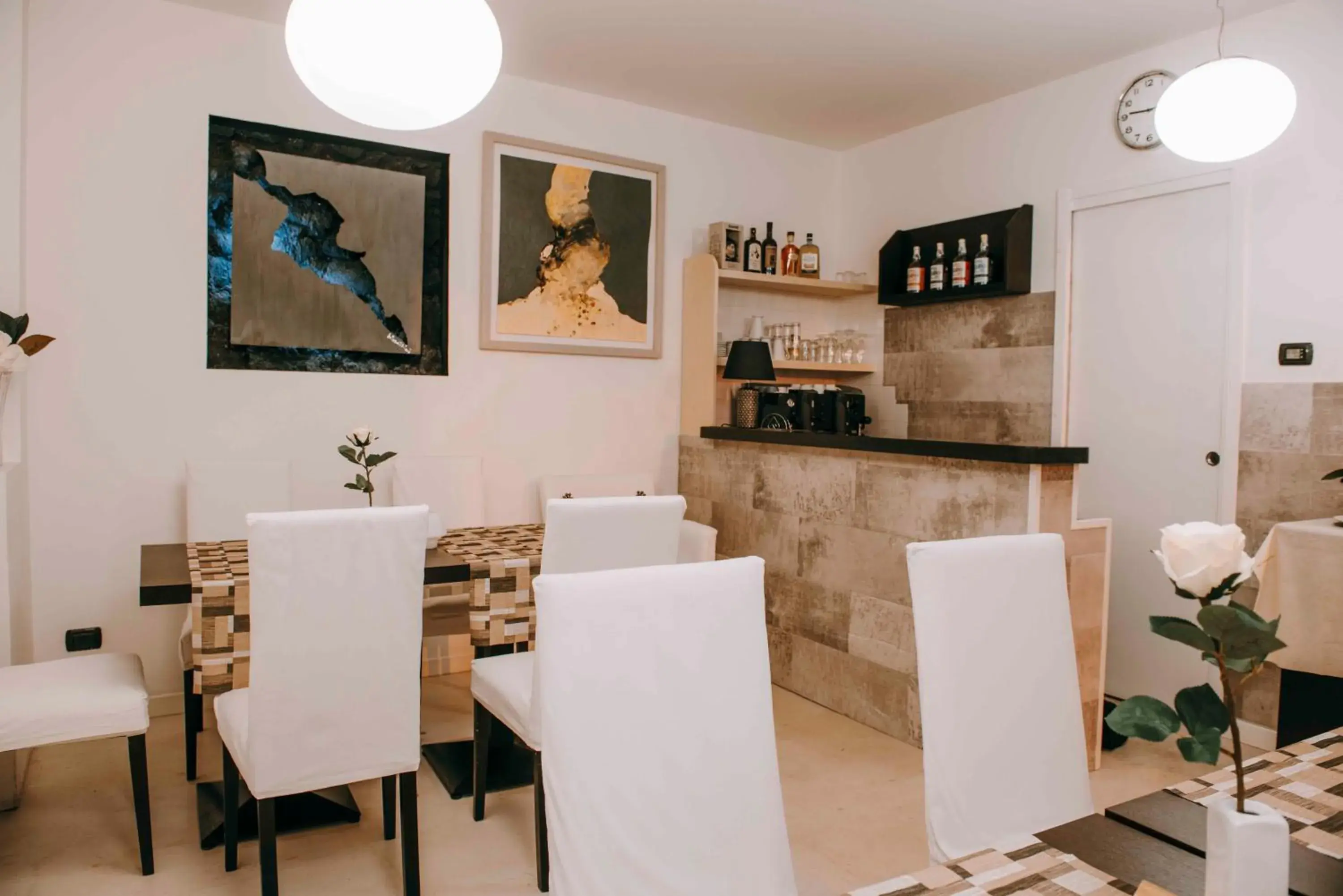 Lounge or bar, Restaurant/Places to Eat in Hotel La Contrada