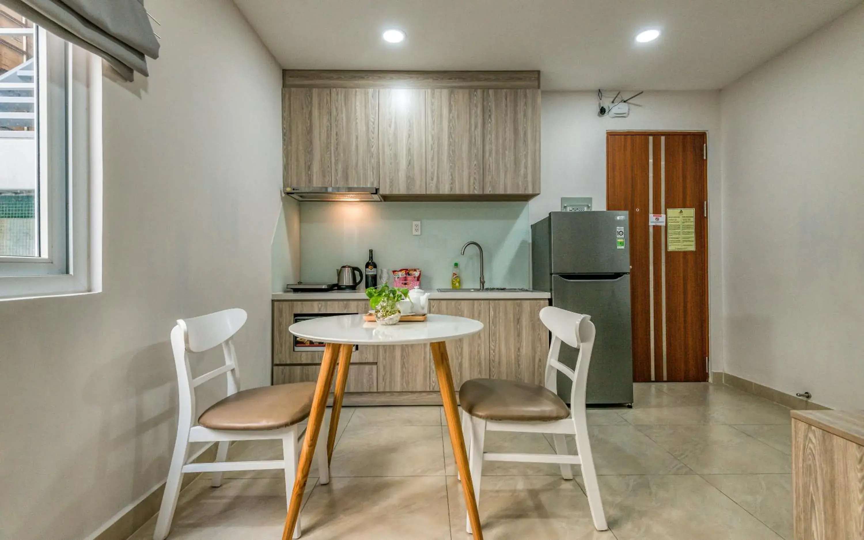 kitchen, Dining Area in Cherry Hotel and Apartment