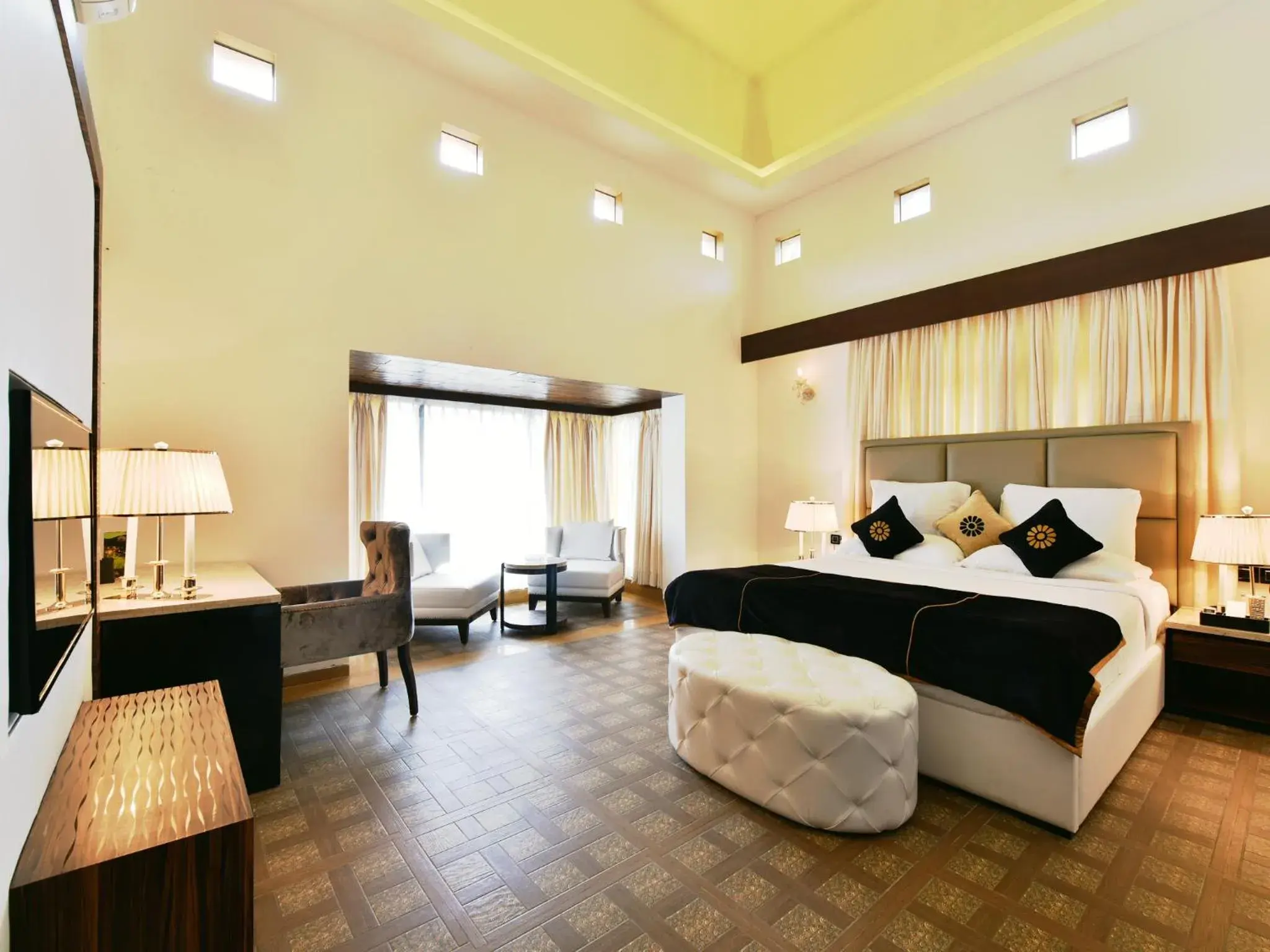Bedroom in Della Resorts