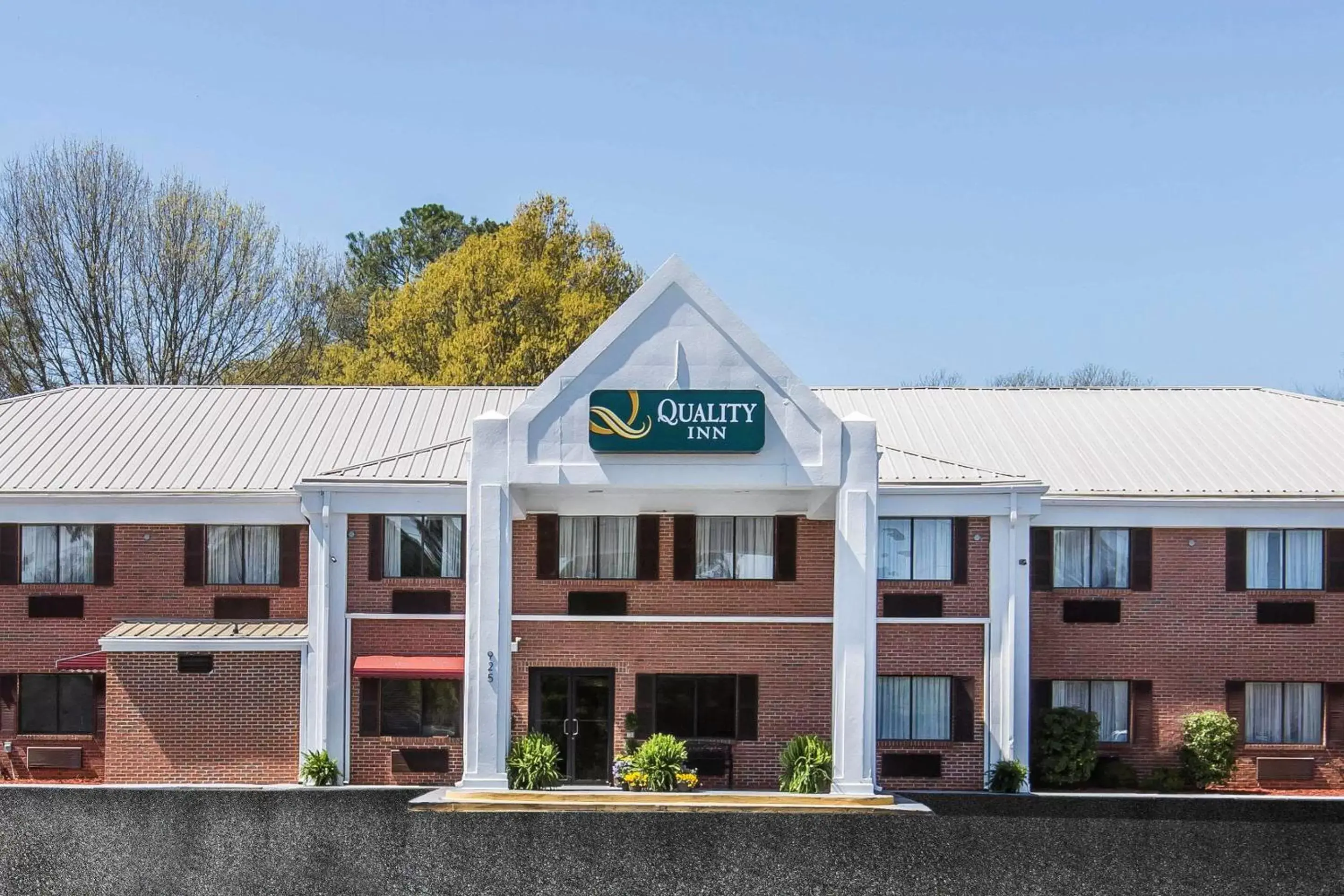 Property Building in Quality Inn Cedartown Property Building in Quality Inn Cedartown